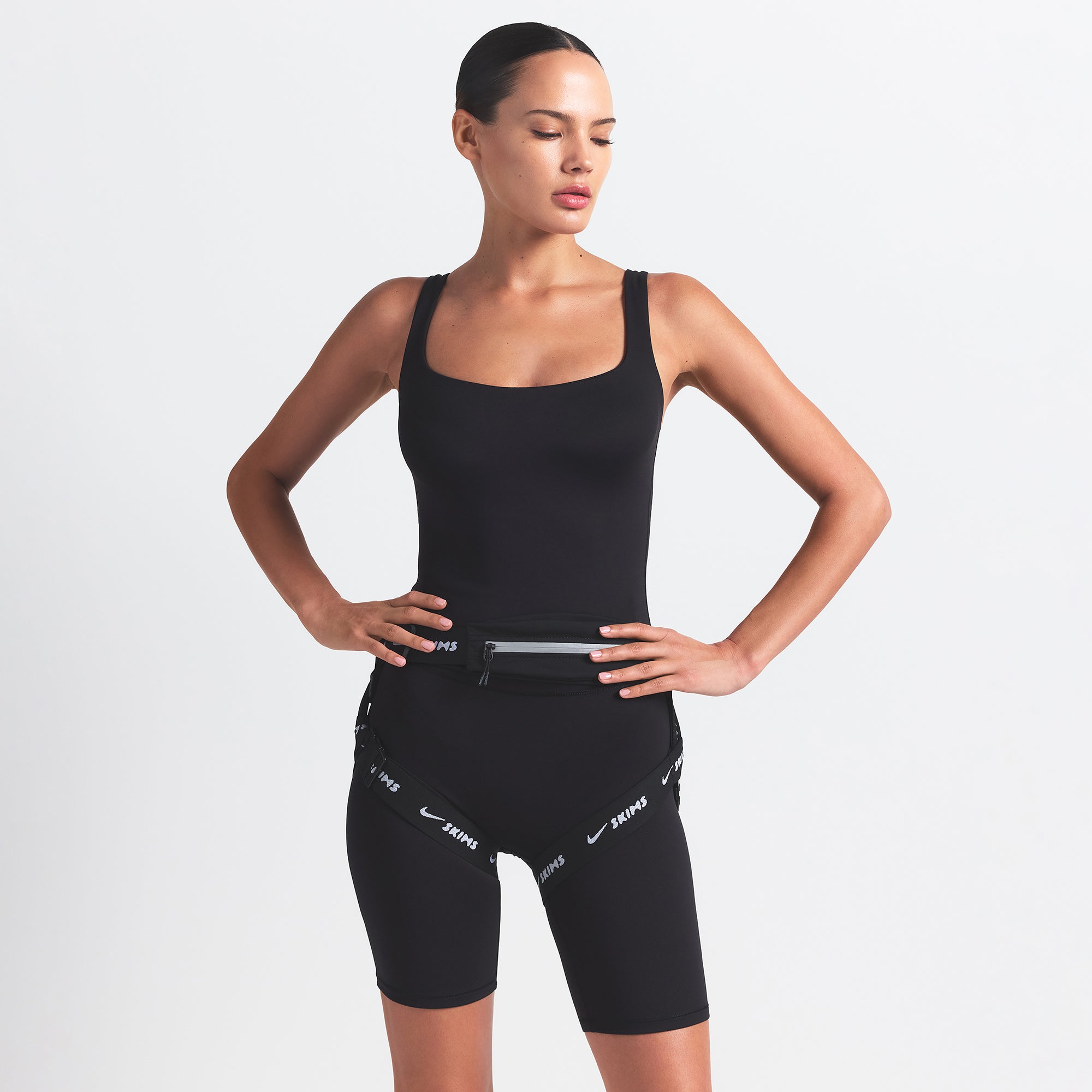 NikeSKIMS MATTE SQUARE NECK TANK | OBSIDIAN | SKIMS