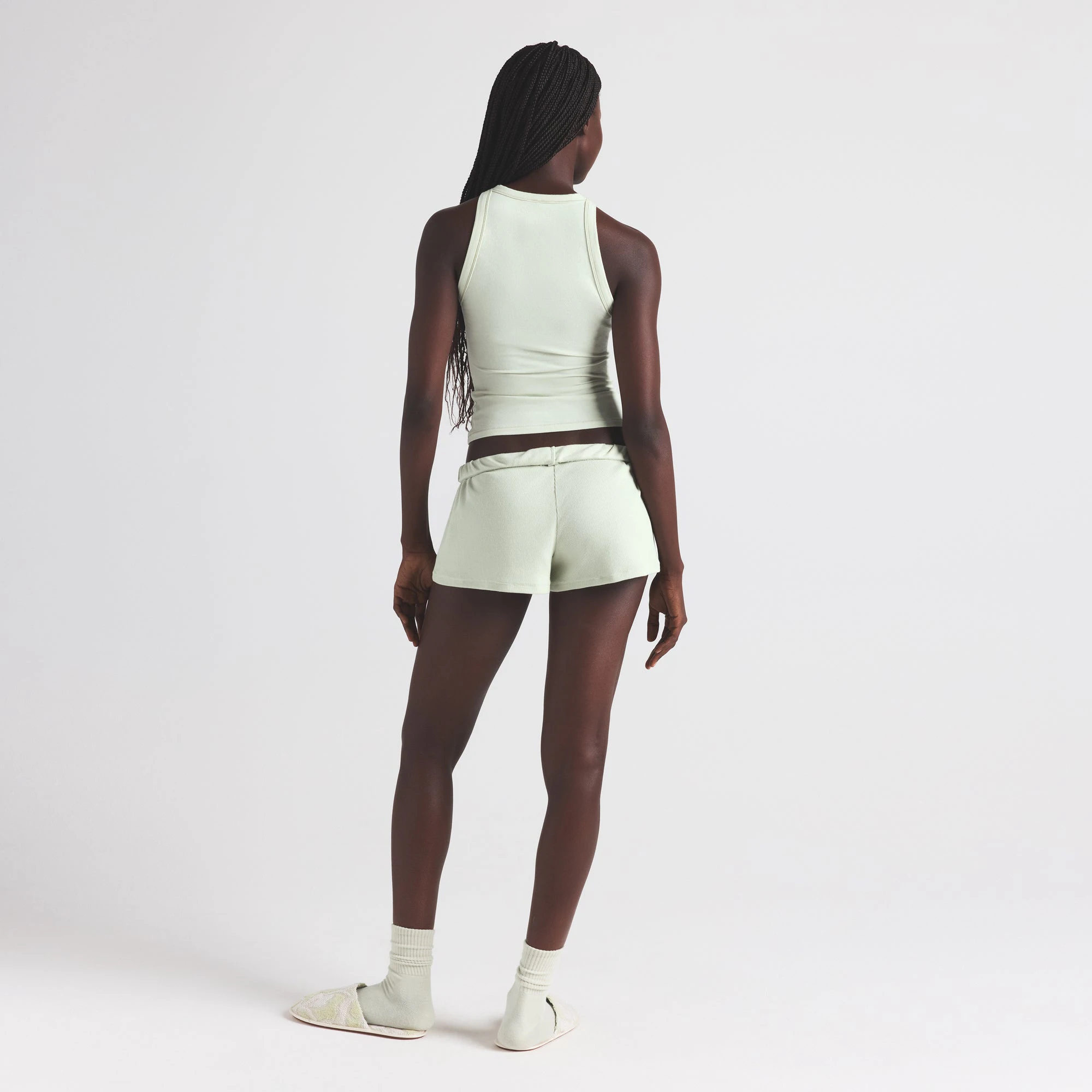 COTTON JERSEY CREW NECK TANK | SPEARMINT ON A MODEL FRONT VIEW | FOCUS: 0.0, 1.0, 0.9