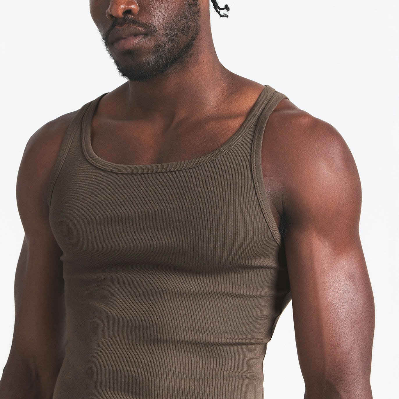 SKIMS Cotton MENS RIB TANK 3-PACK | DRIFTWOOD MULTI ON A MODEL FRONT VIEW @ | FOCUS: 0.0, 1.0, 0.9