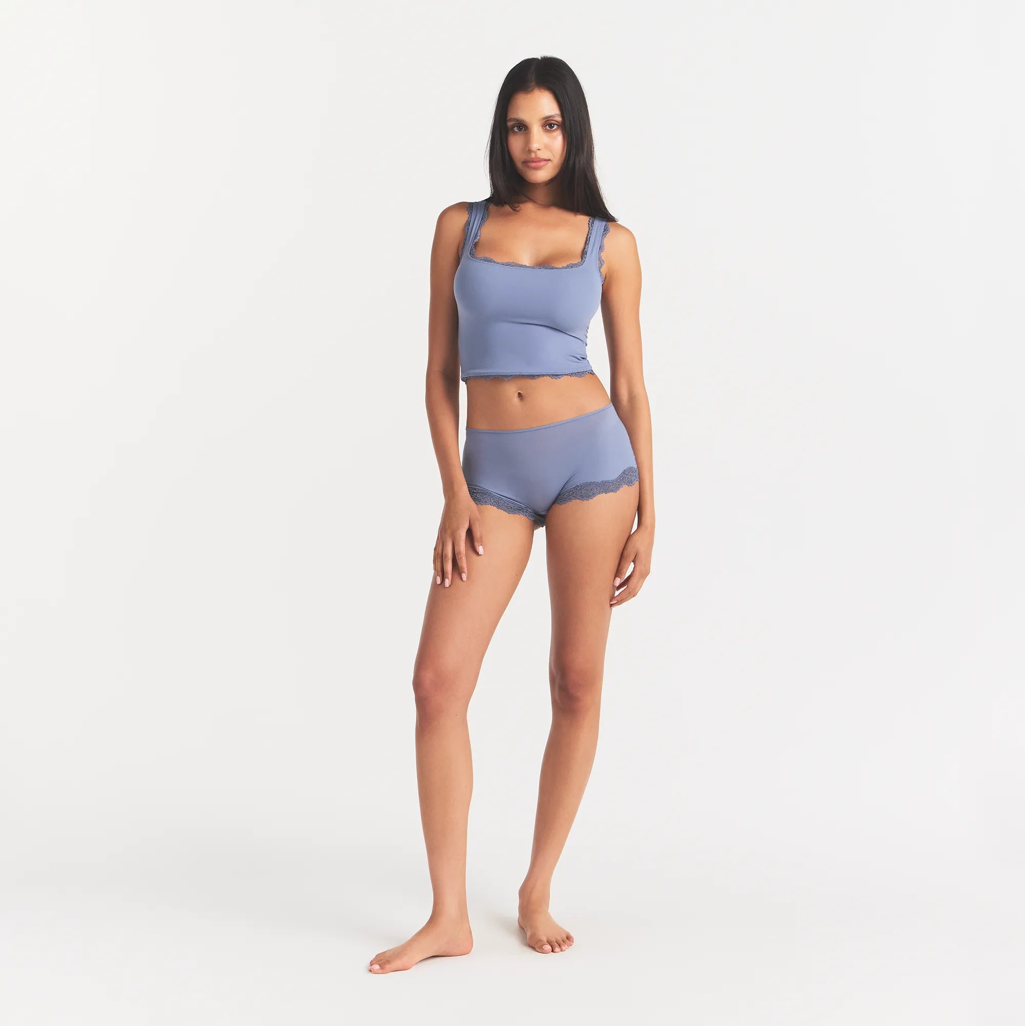 FITS EVERYBODY LACE TANK | SLATE TONAL ON A MODEL | FOCUS: 0.0, 1.0, 0.9