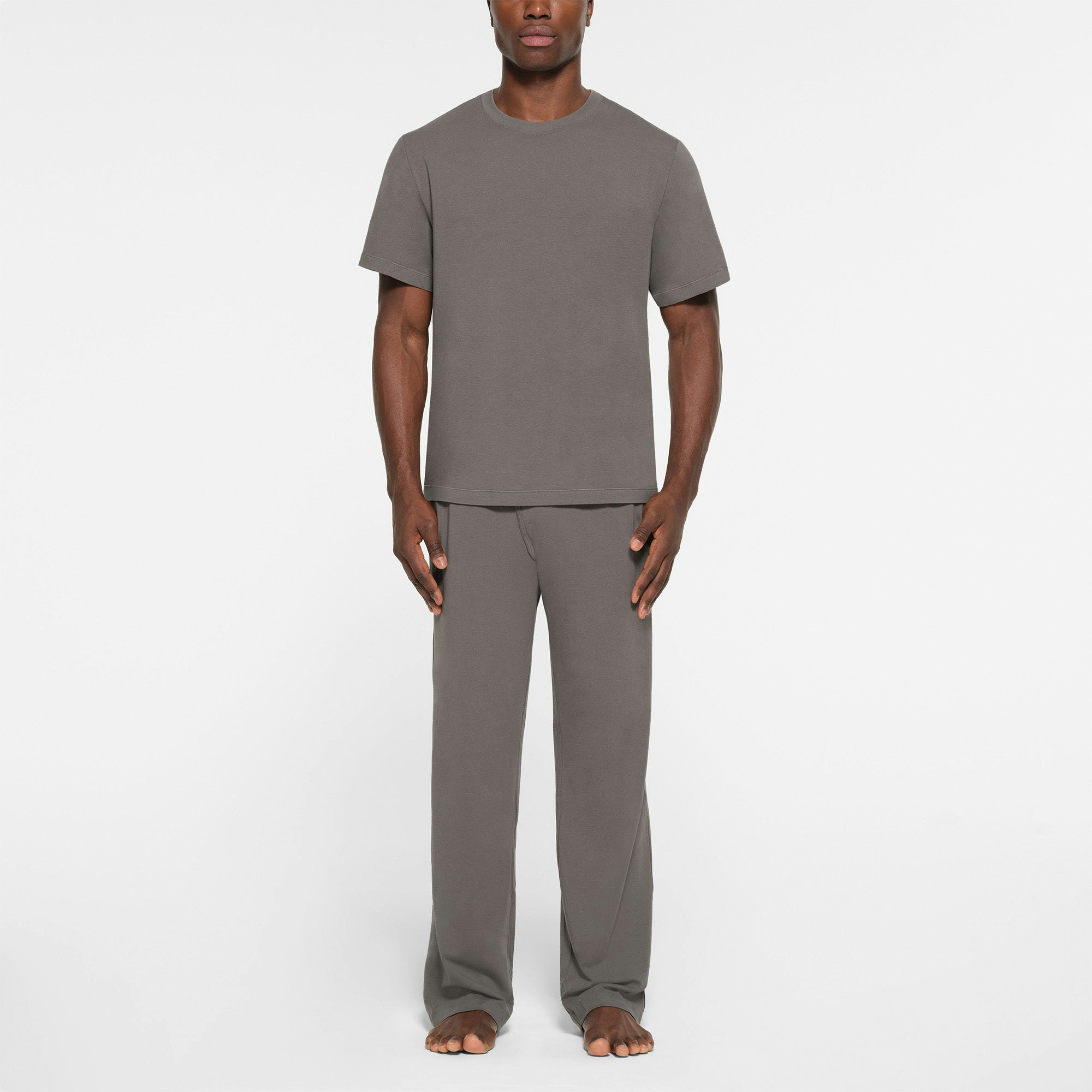 JERSEY SLEEP MENS T-SHIRT | WASHED GUNMETAL ON A MODEL FRONT VIEW