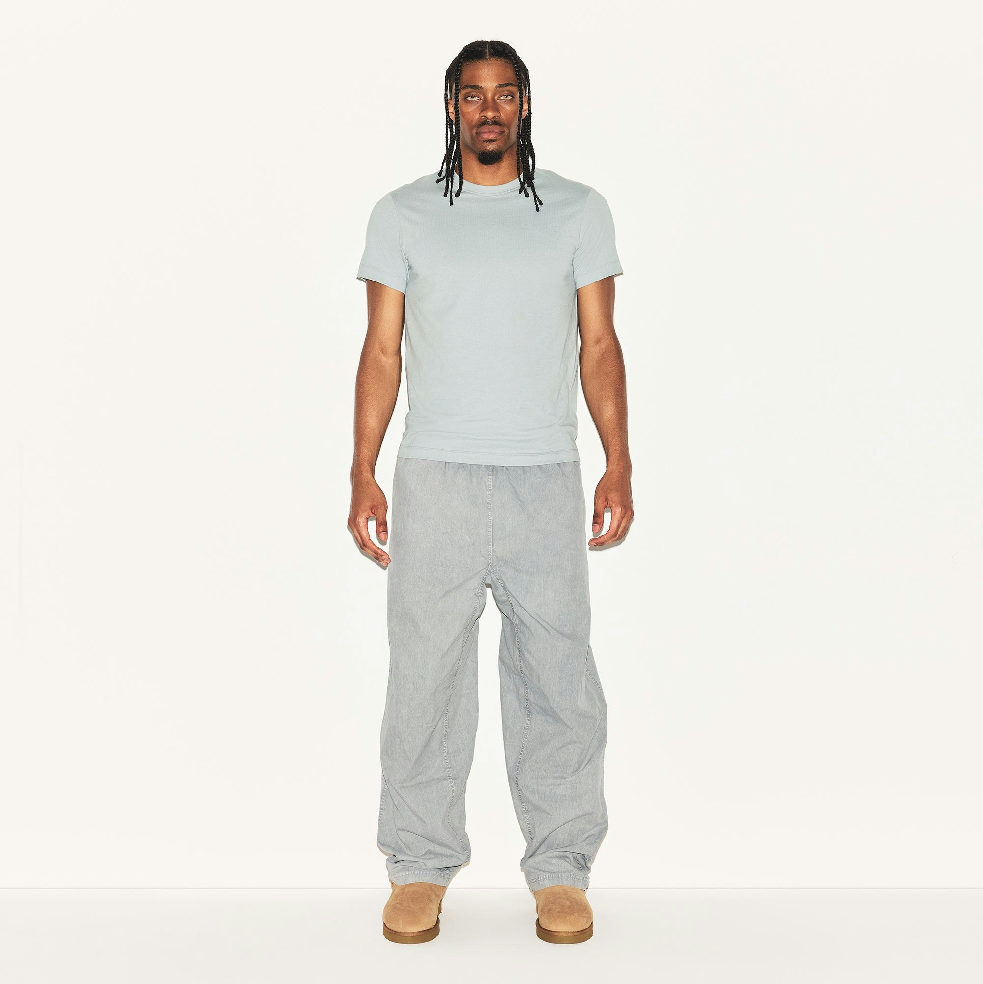 SKIMS COTTON MENS CLASSIC T-SHIRT | MERCURY ON A MODEL FRONT VIEW | FOCUS: 0.0, 1.0, 0.9