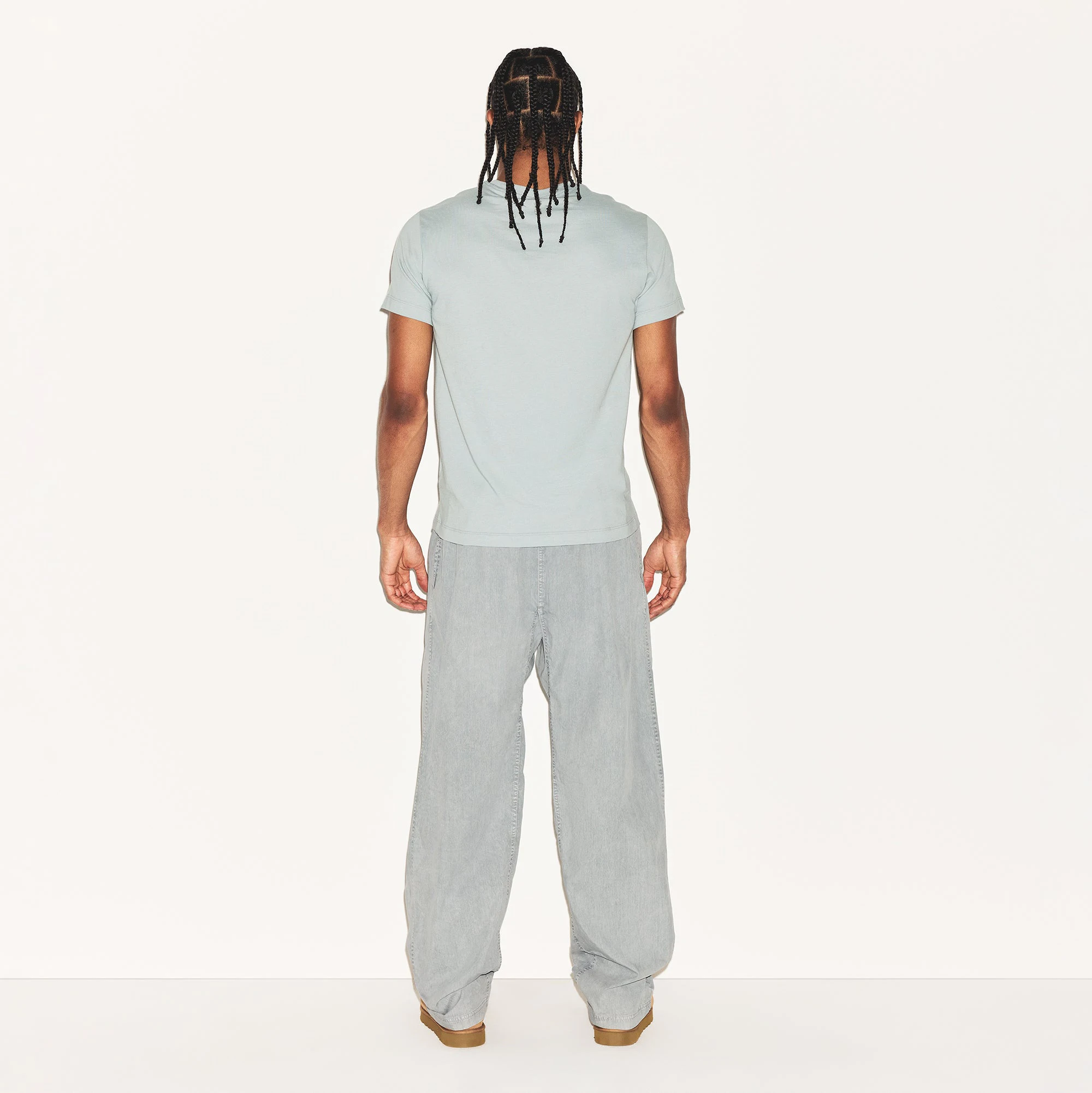 SKIMS COTTON MENS CLASSIC T-SHIRT | MERCURY ON A MODEL BACK VIEW | FOCUS: 0.0, 1.0, 0.9