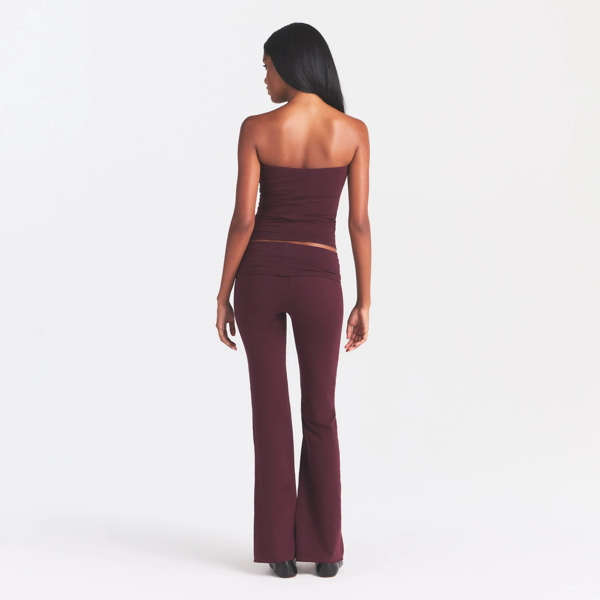 COTTON JERSEY TUBE TOP | CURRANT & LAYS FLAT ON A WHITE BACKGROUND | FLT