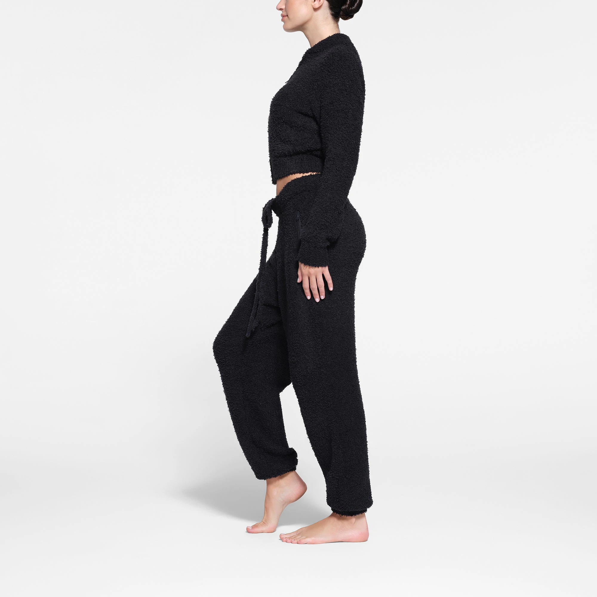 FLEECE SLEEP PET HOODIE | MULTI PLAID ON A MODEL IN BACK VIEW