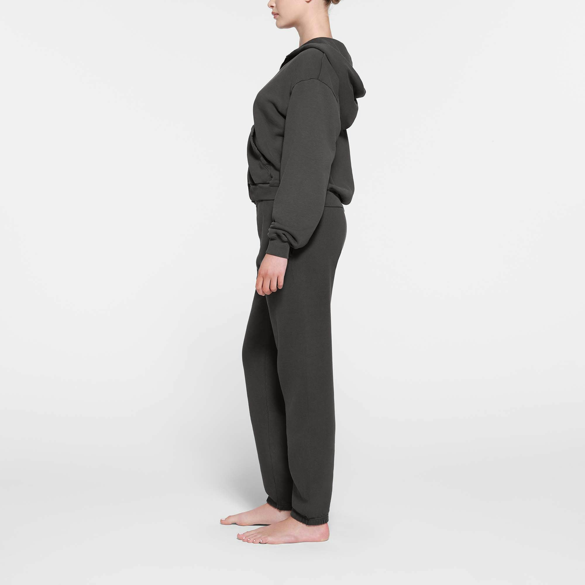 FRENCH TERRY CLASSIC ZIP UP HOODIE | ASH ON A MODEL SIDE VIEW