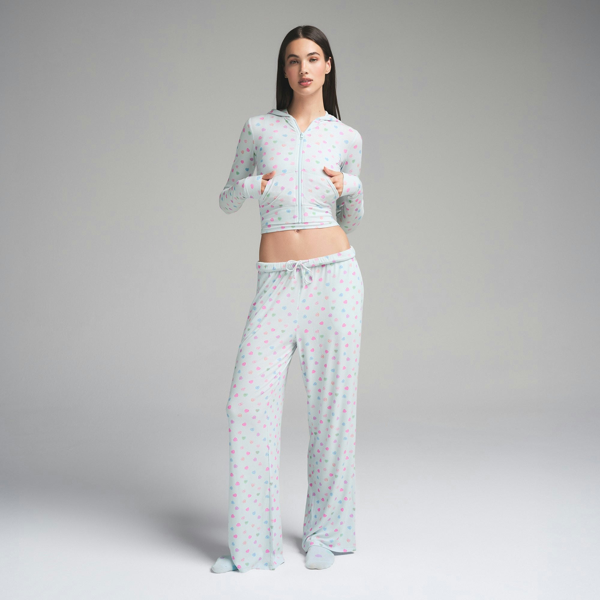 SOFT LOUNGE ZIP UP HOODIE | CLOUD CANDY HEART PRINT ON A MODEL FRONT VIEW | FOCUS: 0.0, 1.0, 0.9