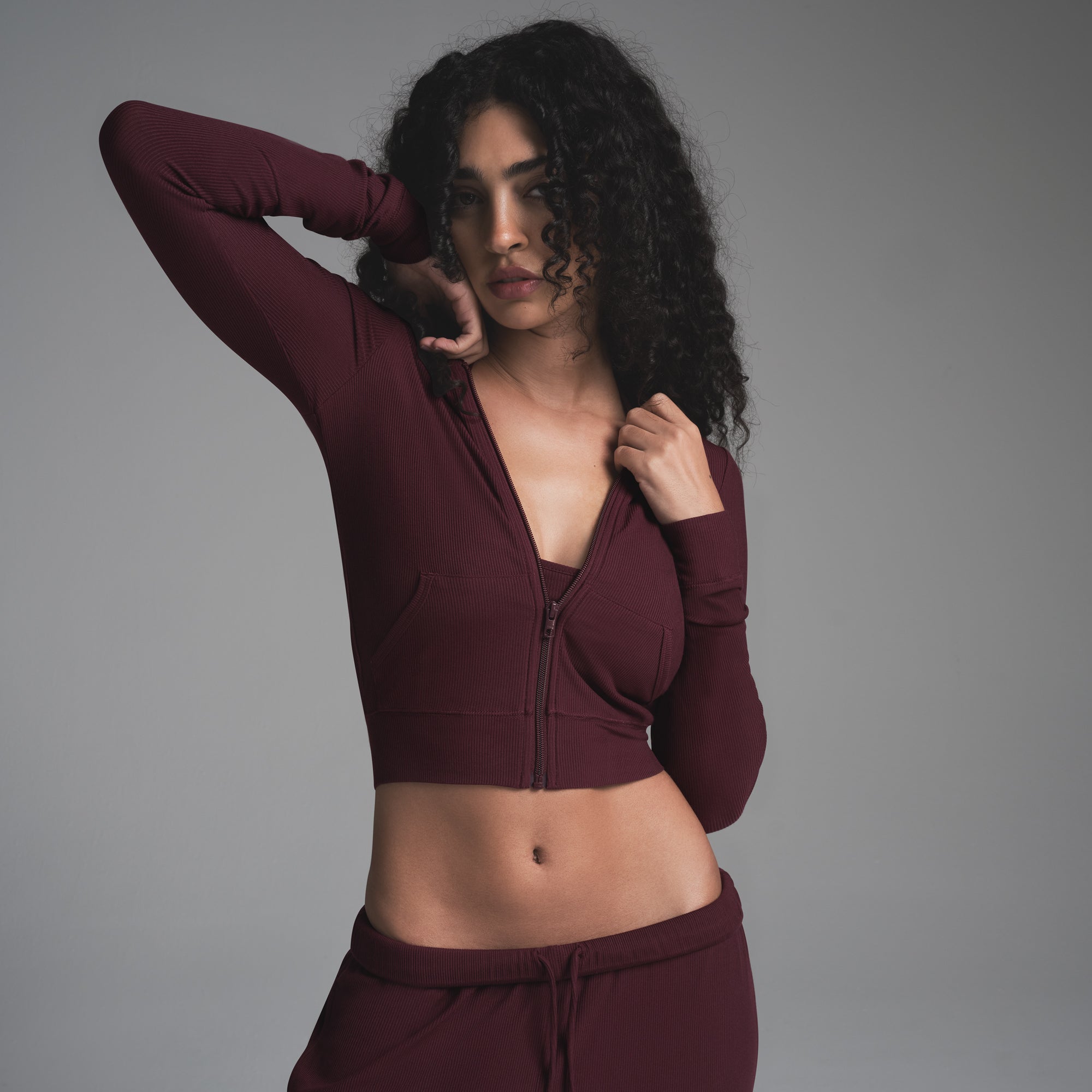 SOFT LOUNGE ZIP UP HOODIE BORDEAUX