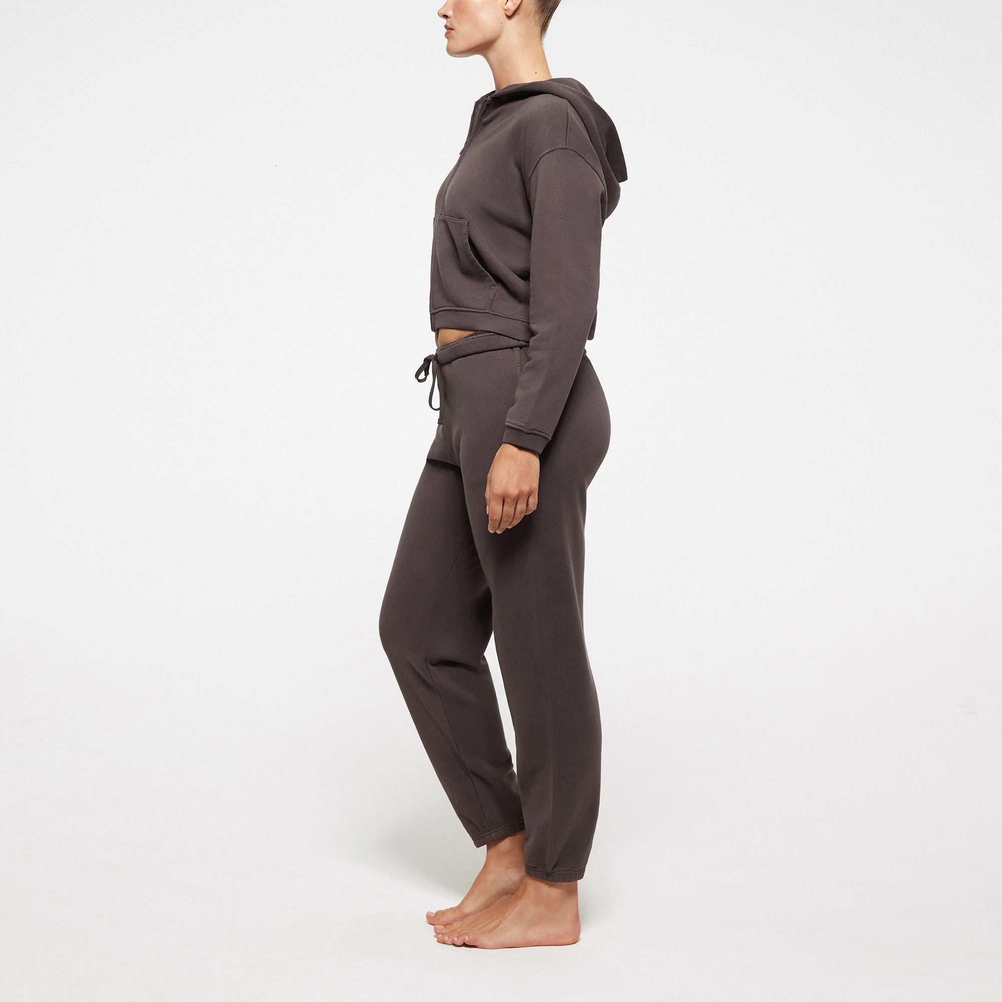 FRENCH TERRY SHRUNKEN ZIP UP HOODIE | IRON ON A MODEL SIDE VIEW