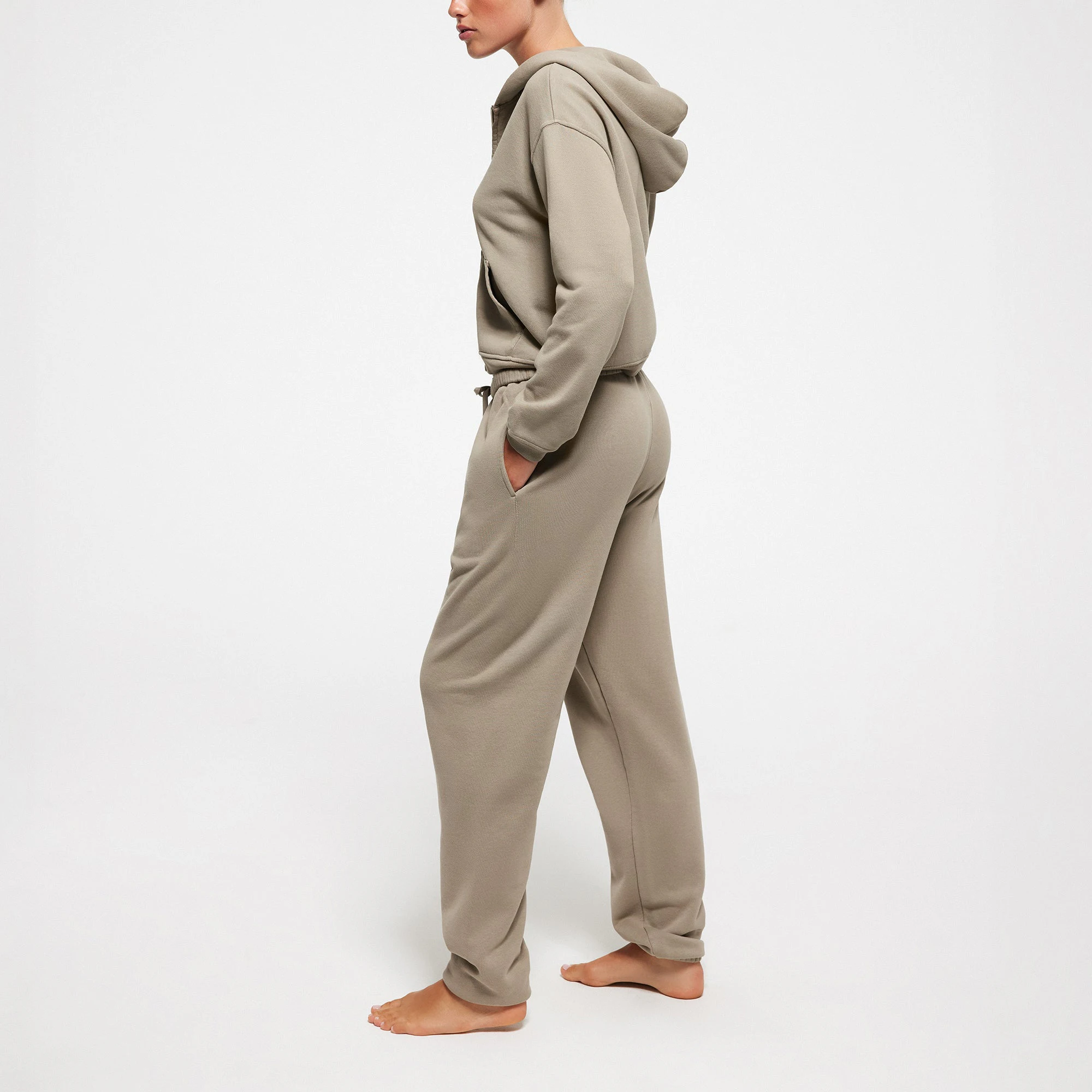 FRENCH TERRY SHRUNKEN ZIP UP HOODIE | TAUPE ON A MODEL SIDE VIEW