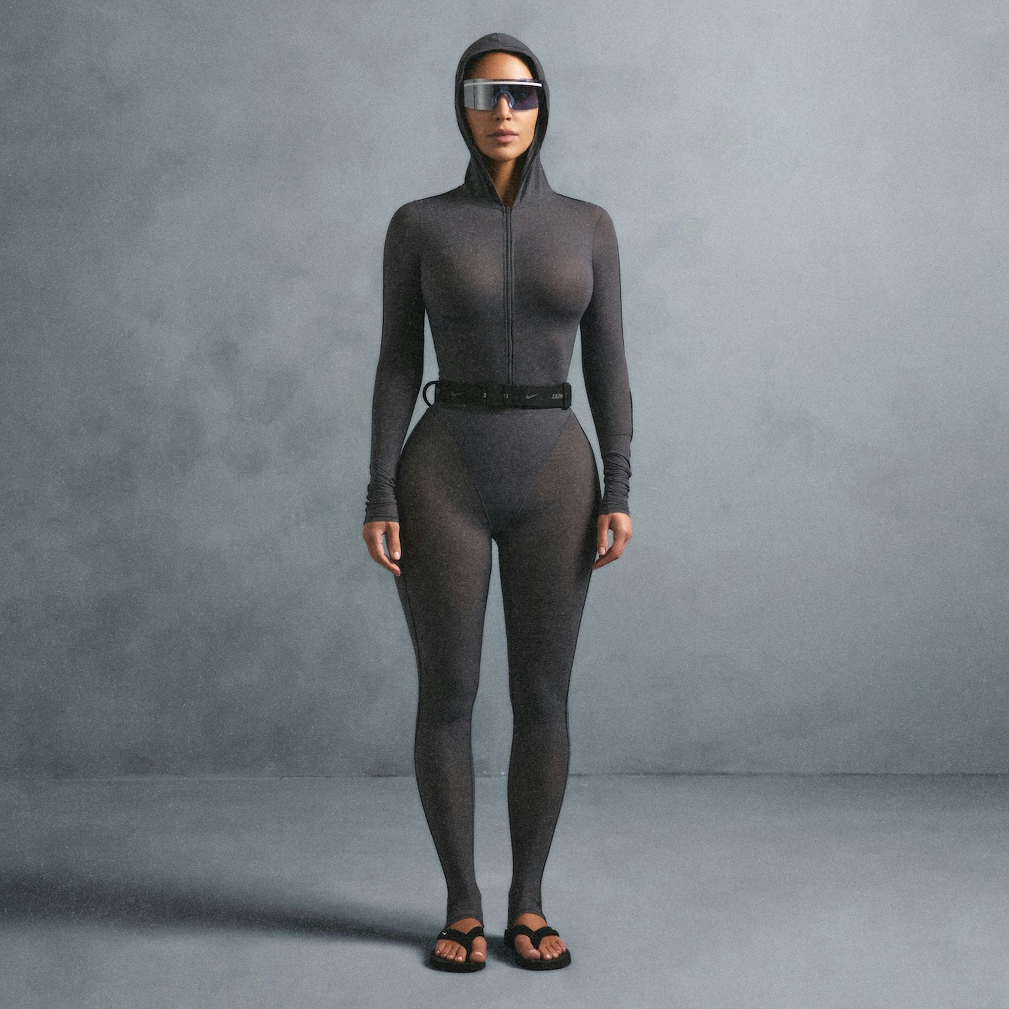 NikeSKIMS WEIGHTLESS LAYERS ZIP UP HOODIE | LEAD ON A MODEL SIDE VIEW @ | FOCUS: 0.0, 1.0, 0.9