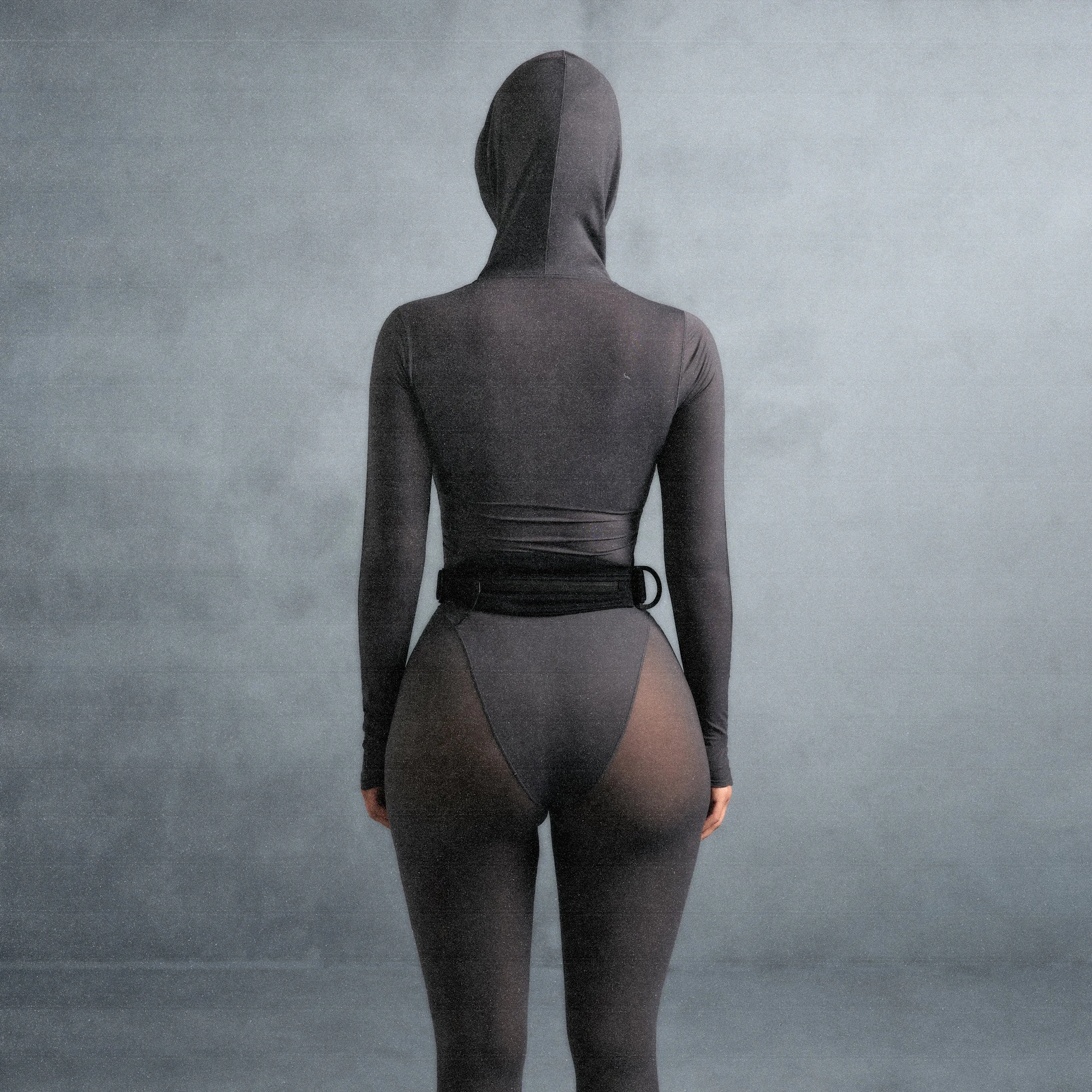 NikeSKIMS WEIGHTLESS LAYERS ZIP UP HOODIE | LEAD ON A MODEL SIDE VIEW @ | FOCUS: 0.0, 1.0, 0.9