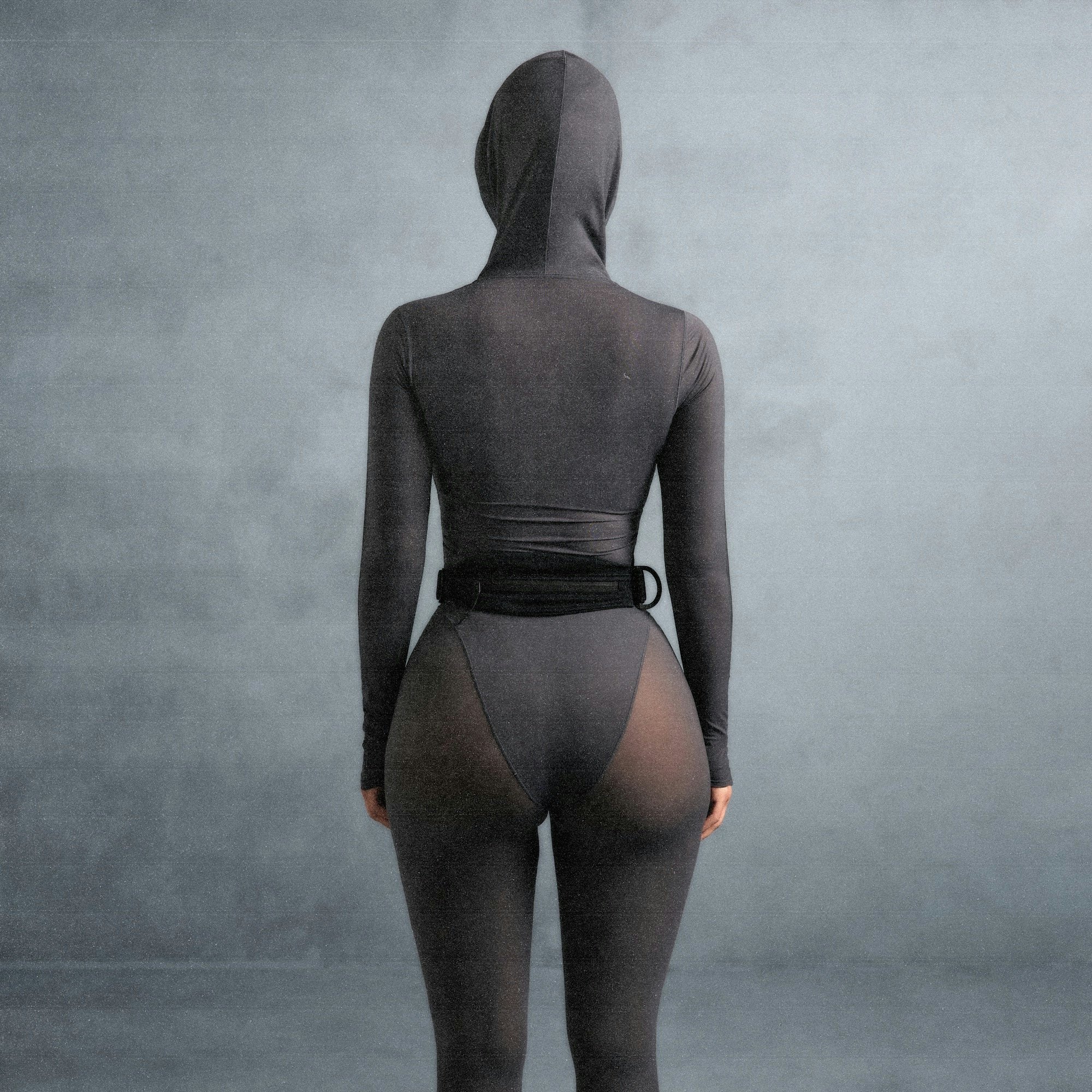 NikeSKIMS WEIGHTLESS LAYERS ZIP UP HOODIE | LEAD ON A MODEL SIDE VIEW @ | FOCUS: 0.0, 1.0, 0.9