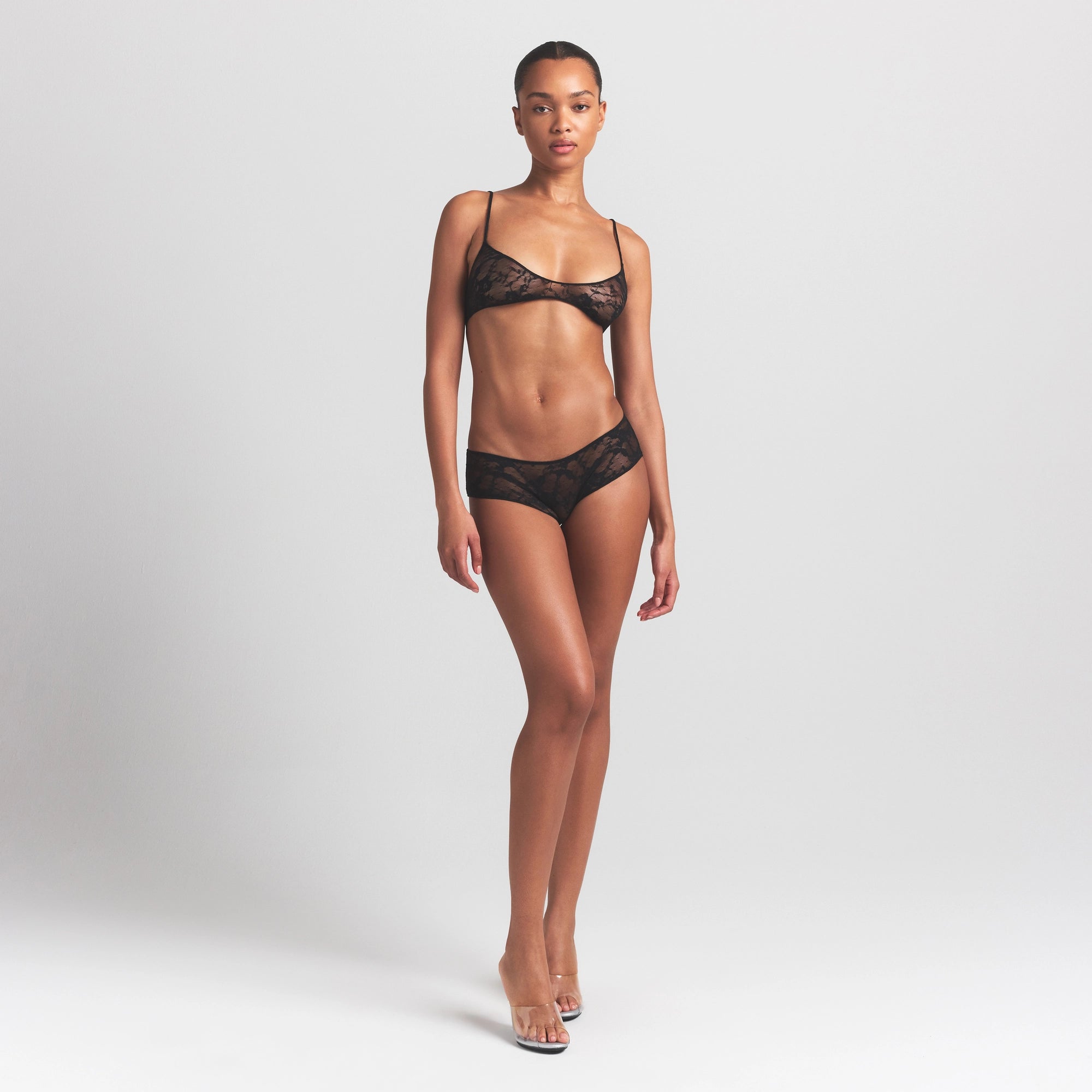 STRETCH LACE SKIMPY SCOOP BRALETTE | SOOT ON A MODEL FRONT VIEW @ | FOCUS: 0.0, 1.0, 0.9