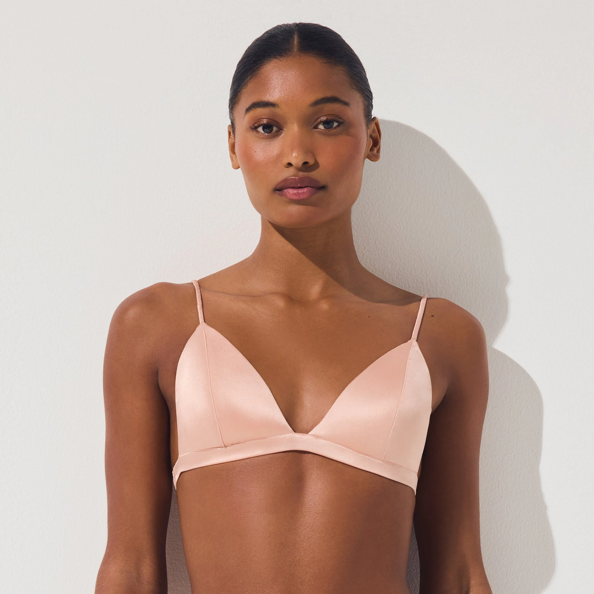 SILK TRIANGLE BRALETTE | VILLA ON A MODEL SIDE VIEW | FOCUS: 0.0, 1.0, 0.9