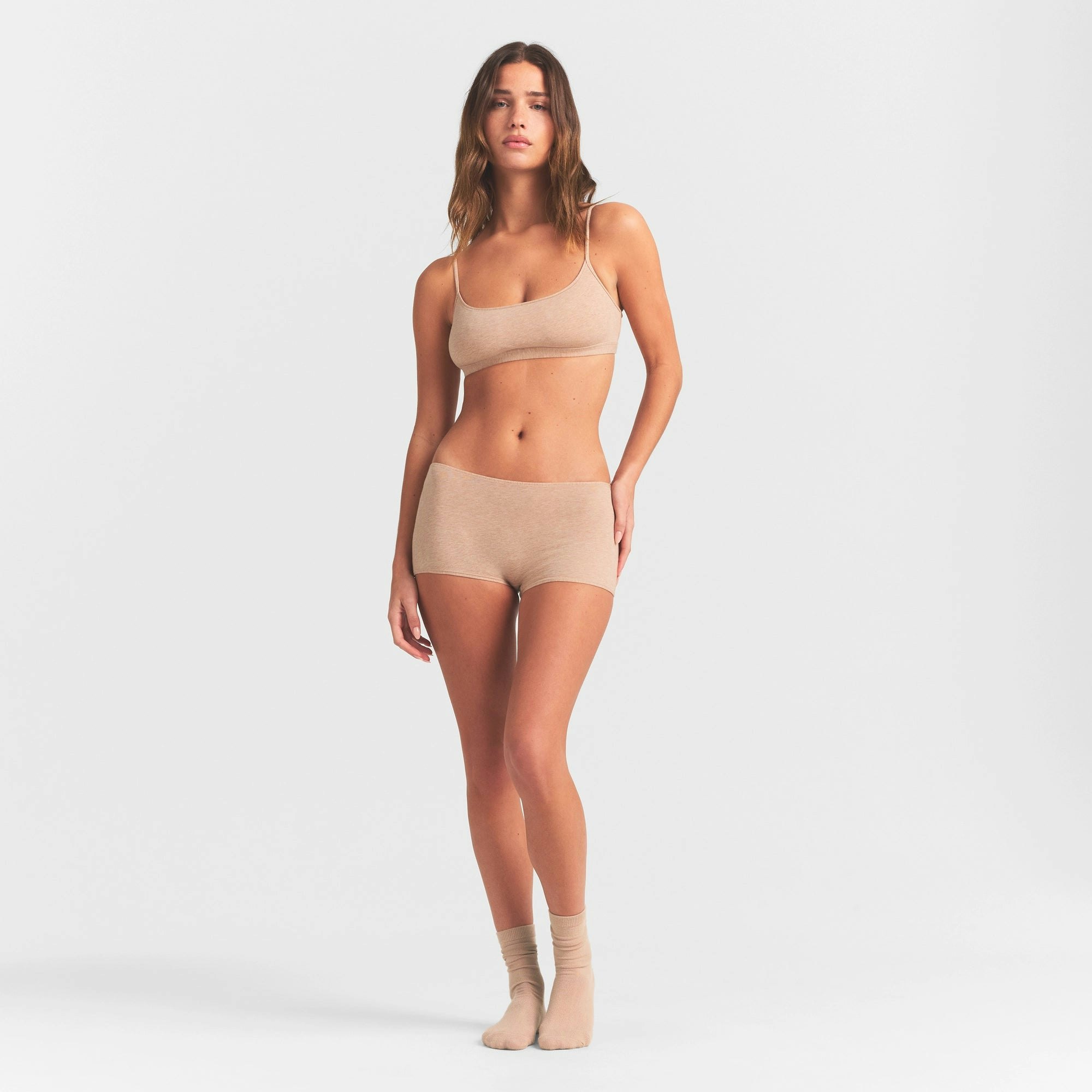 EVERYDAY COTTON BOY SHORT | CLAY HEATHER ON A MODEL FRONT VIEW @ | FOCUS: 0.0, 1.0, 0.9