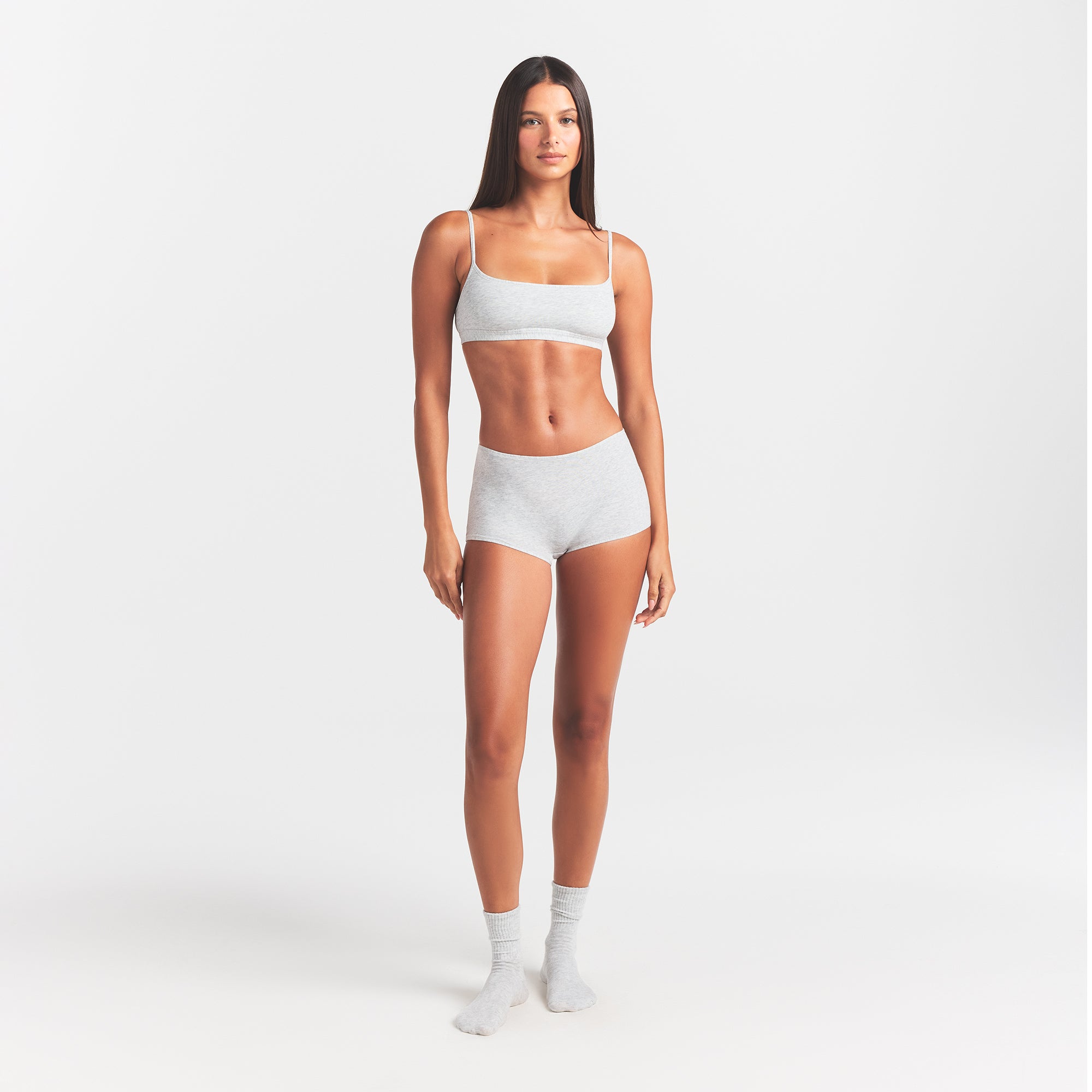 EVERYDAY COTTON BOY SHORT | LIGHT HEATHER GREY ON A MODEL FRONT VIEW @ | FOCUS: 0.0, 1.0, 0.9