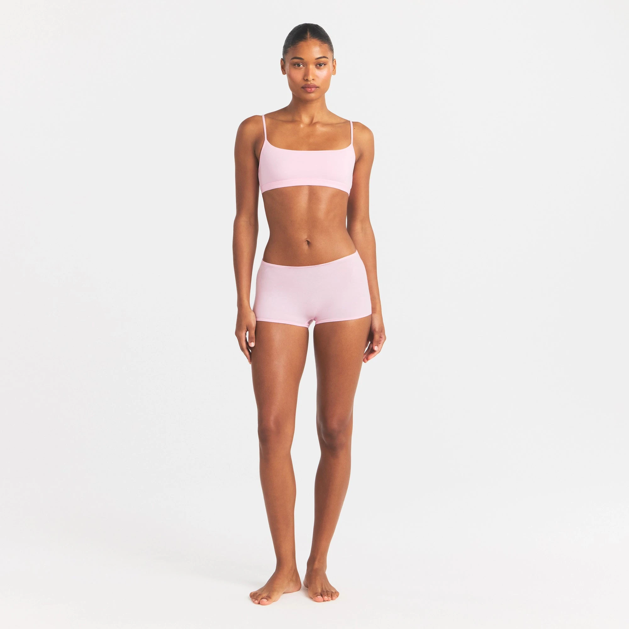 EVERYDAY COTTON BOY SHORT | PEONY ON A MODEL FRONT VIEW @ | FOCUS: 0.0, 1.0, 0.9