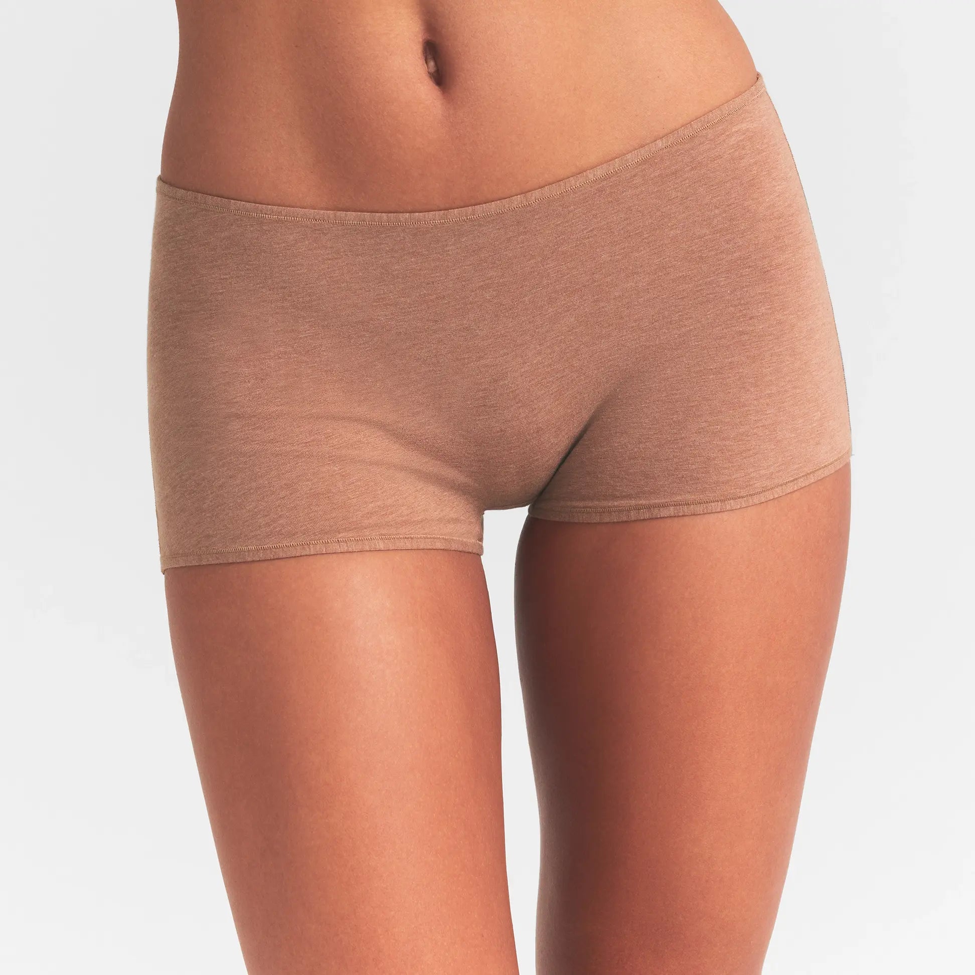 EVERYDAY COTTON BOY SHORT | SIENNA HEATHER ON A MODEL SIDE  VIEW @ | FOCUS: 0.0, 1.0, 0.9