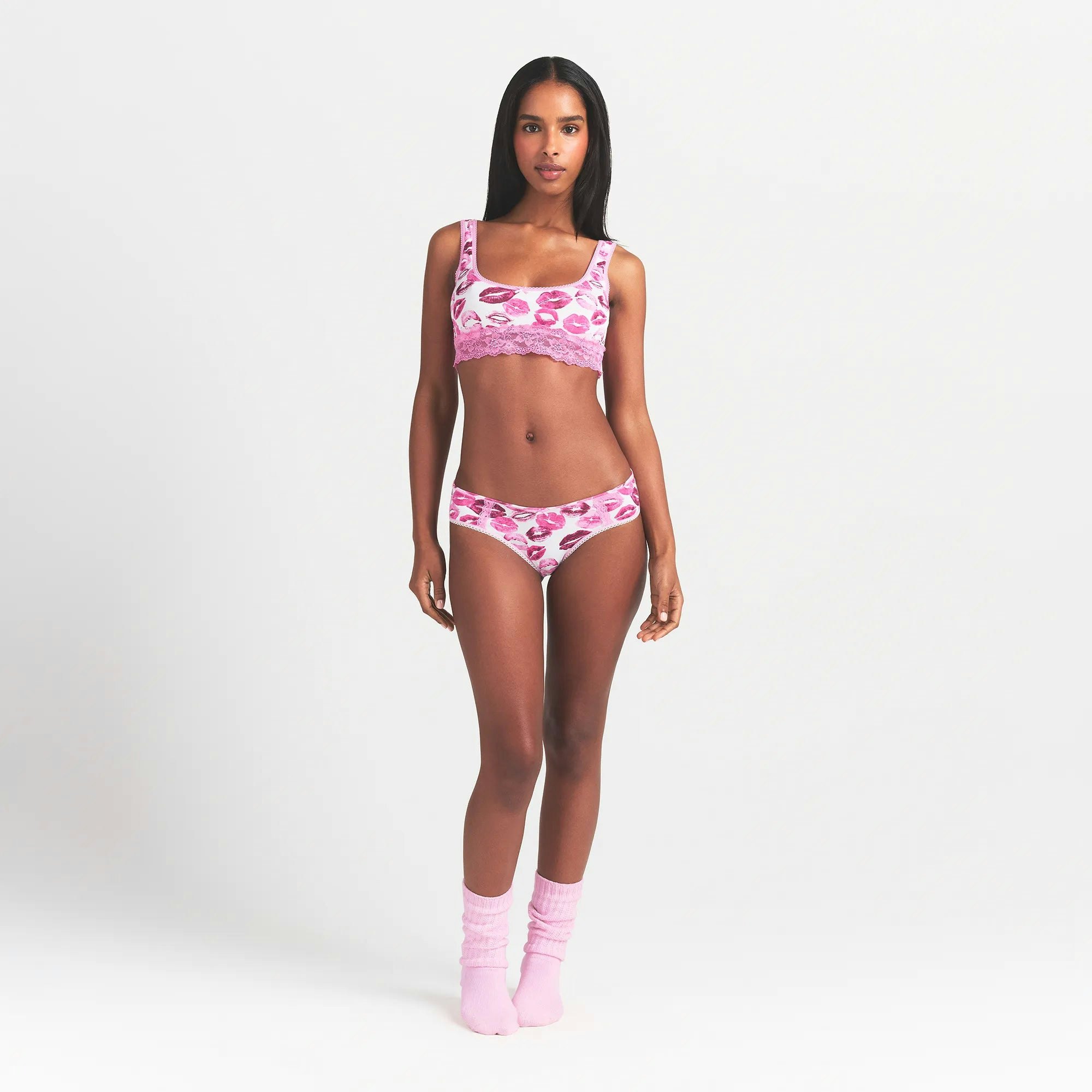 LIGHTWEIGHT COTTON LACE HIPSTER | PINK ALLOVER LIPSTICK ON A MODEL FRONT VIEW @ | FOCUS: 0.0, 1.0, 0.9