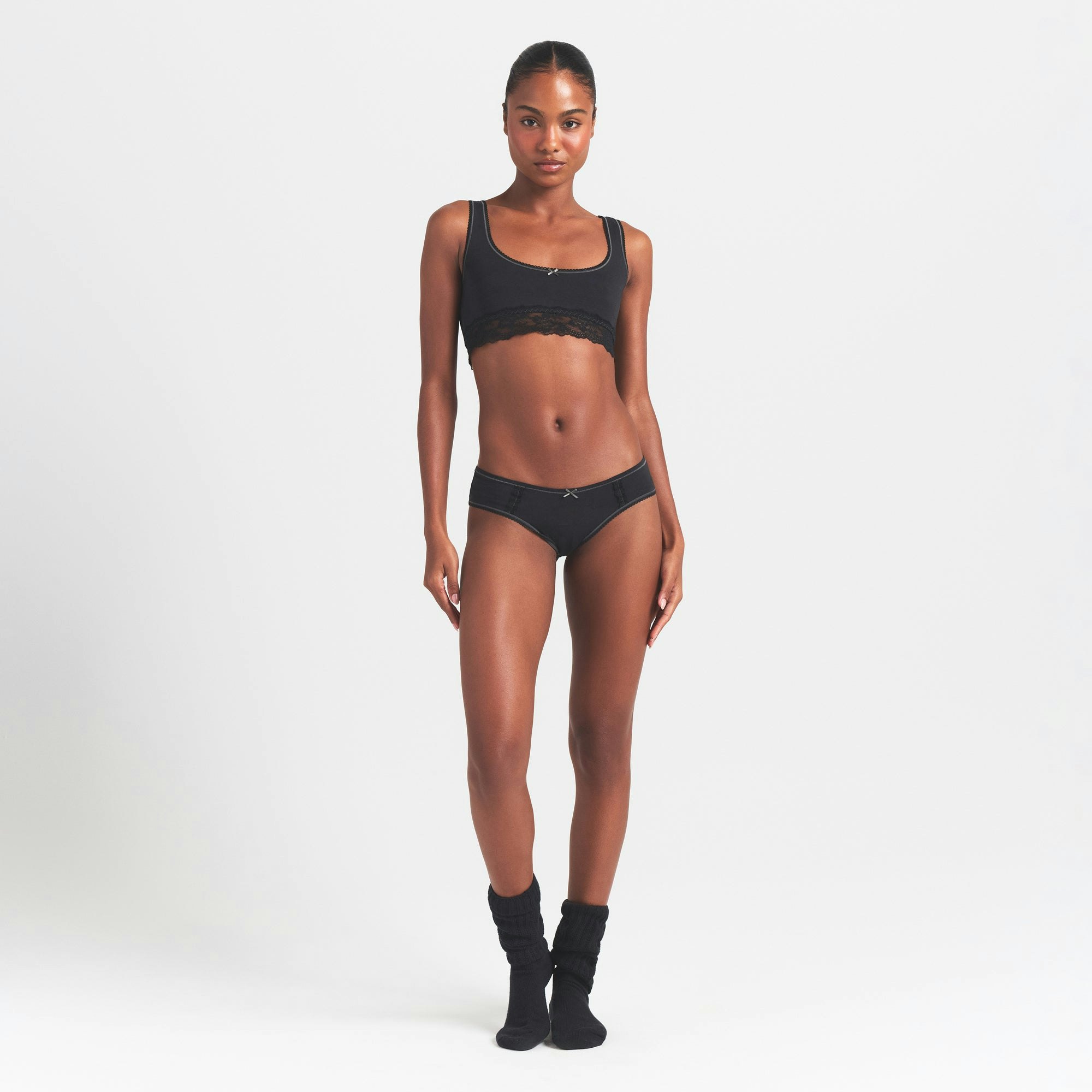 LIGHTWEIGHT COTTON LACE HIPSTER | SOOT TONAL ON A MODEL FRONT VIEW @ | FOCUS: 0.0, 1.0, 0.9