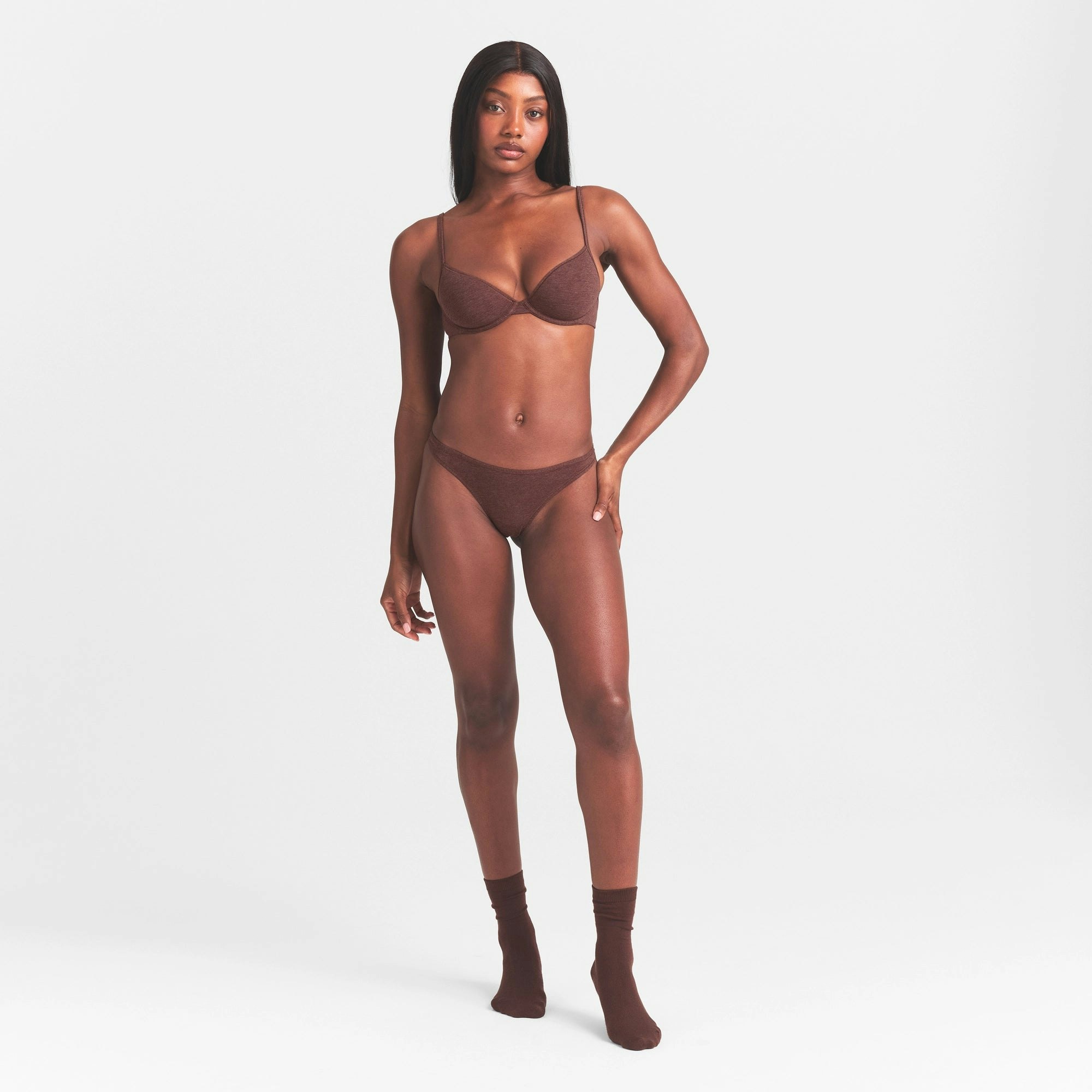 EVERYDAY COTTON THONG | COCOA HEATHER ON A MODEL FRONT VIEW @ | FOCUS: 0.0, 1.0, 0.9