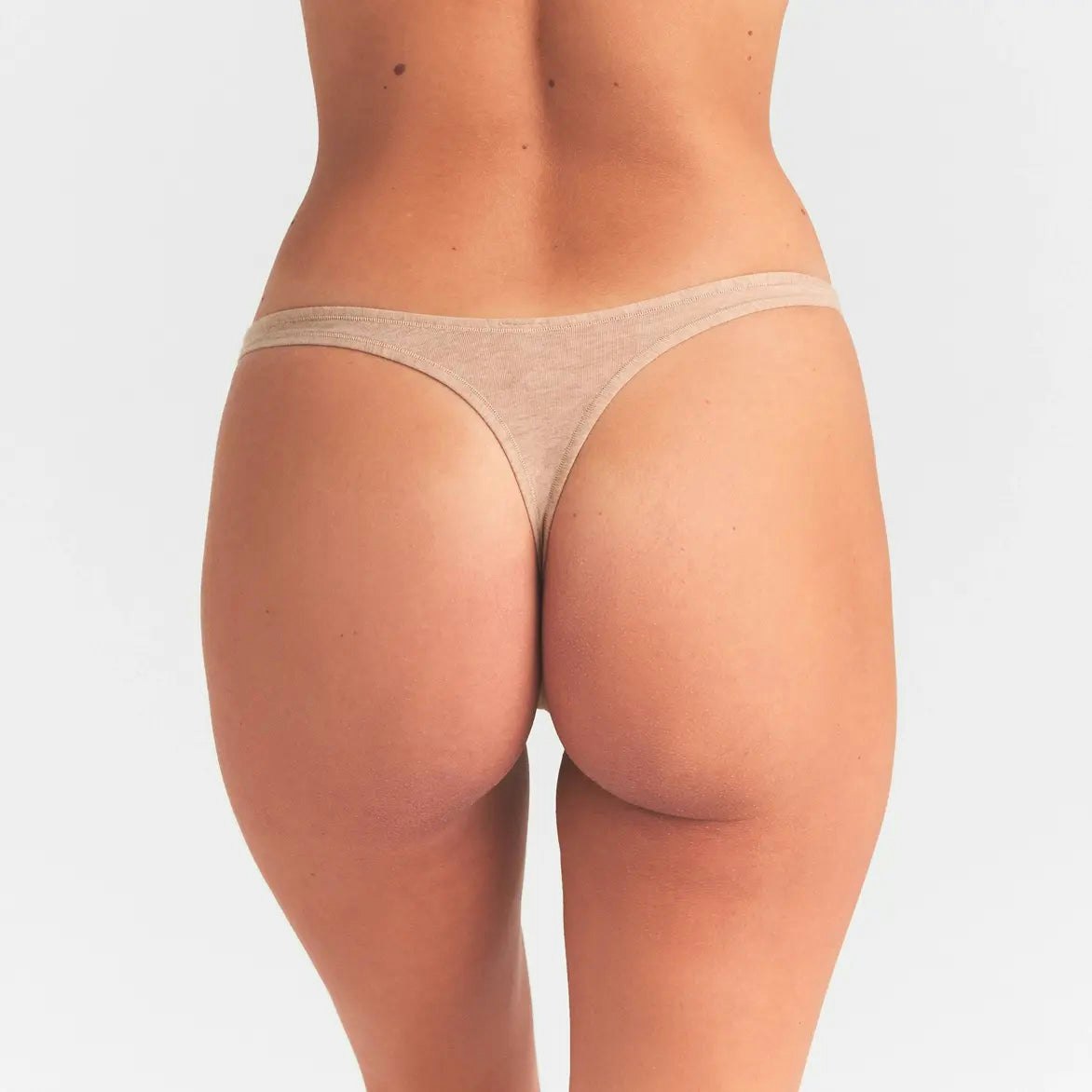 EVERYDAY COTTON THONG | CLAY HEATHER ON A MODEL SIDE VIEW @ | FOCUS: 0.0, 1.0, 0.9