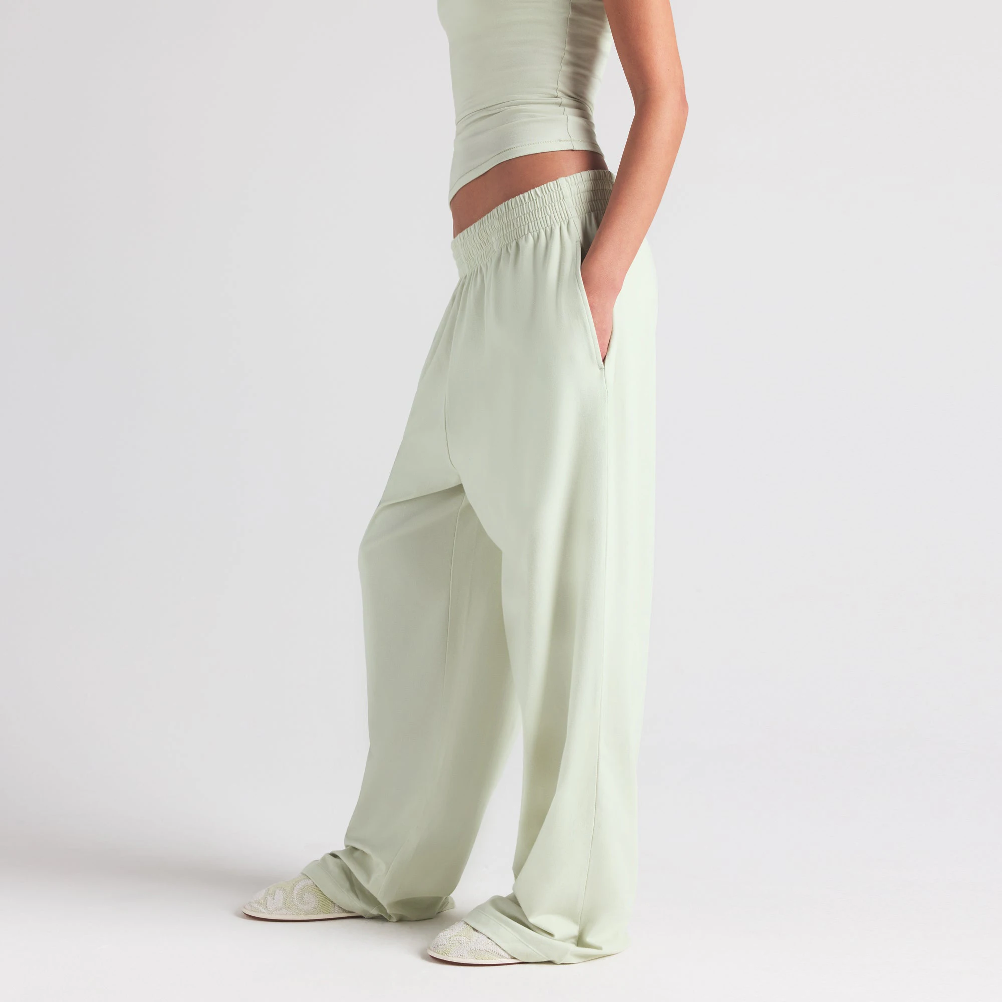 COTTON JERSEY WIDE LEG PANT | SPEARMINT ON A MODEL SIDE VIEW | FOCUS: 0.0, 1.0, 0.9