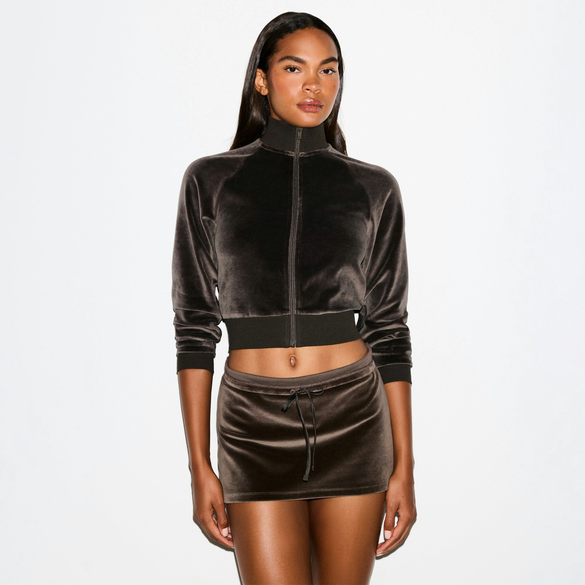 VELOUR SHRUNKEN TRACK JACKET | DARK SEPIA ON A MODEL FRONT VIEW @ | FOCUS: 0.0, 1.0, 0.9