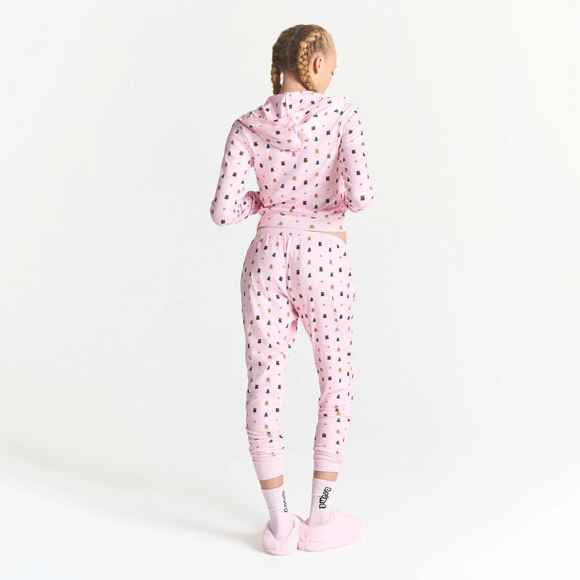 CACTUS PLANT FLEA MARKET X SKIMS PLUSH POINTELLE ZIP UP HOODIE | CHERRY BLOSSOM SNOW PRINT ON A MODEL BACK VIEW @ | FOCUS: 0.0, 1.0, 0.9