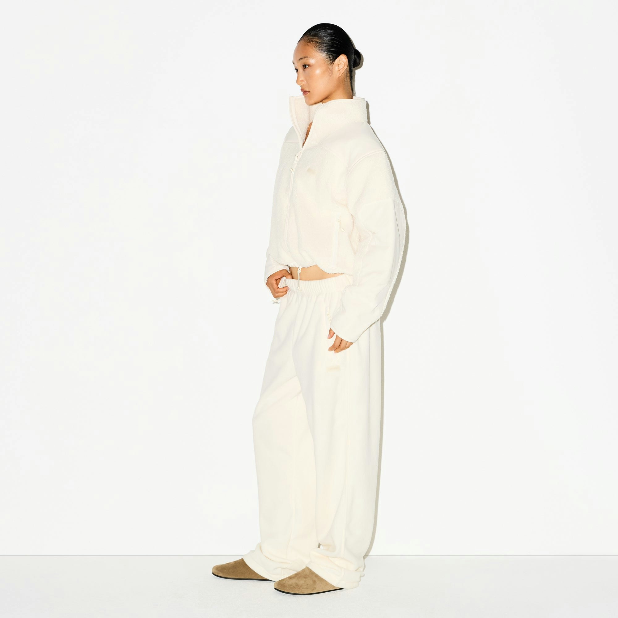 TEDDY BOXY ZIP UP JACKET | ECRU ON A MODEL FRONT VIEW @ | FOCUS: 0.0, 1.0, 0.9