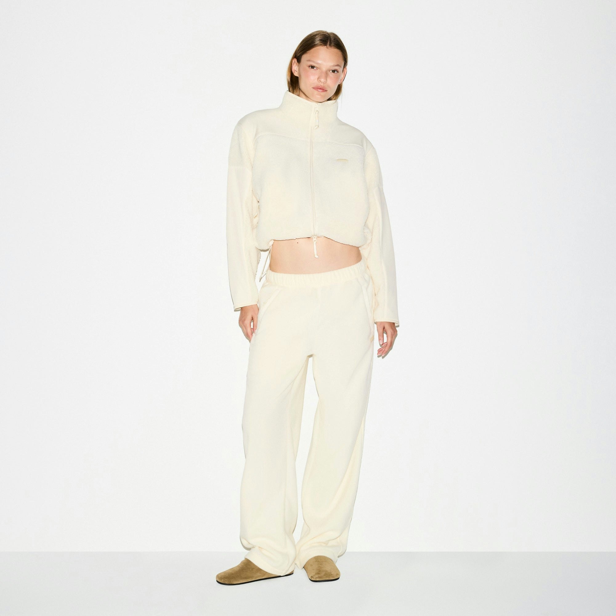 TEDDY BOXY ZIP UP JACKET | ECRU ON A MODEL FRONT VIEW @ | FOCUS: 0.0, 1.0, 0.9