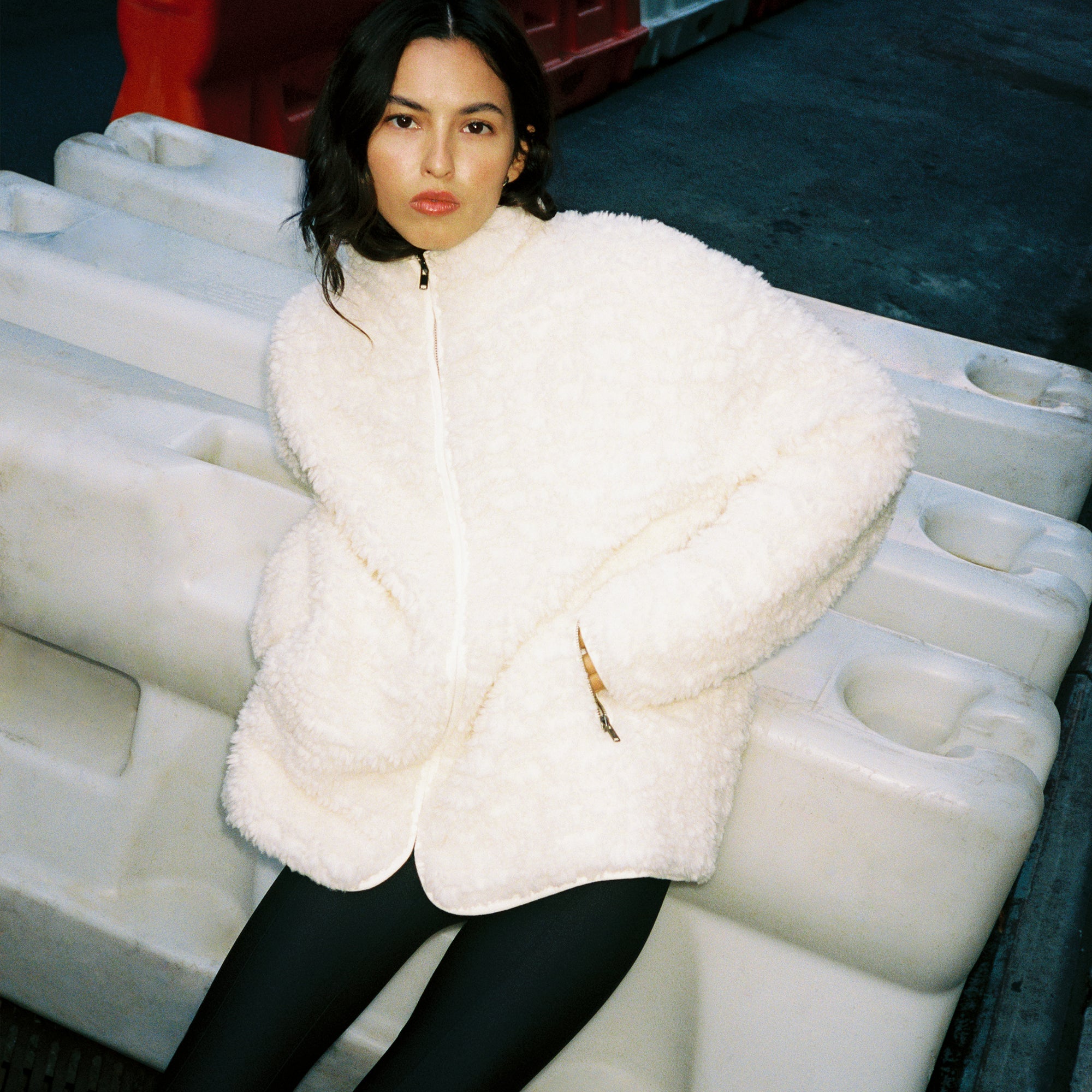 【THINK FUR】 Popcorn Fur Raglan Jacket Puffer jacket with faux shearling collar white / beige For Women