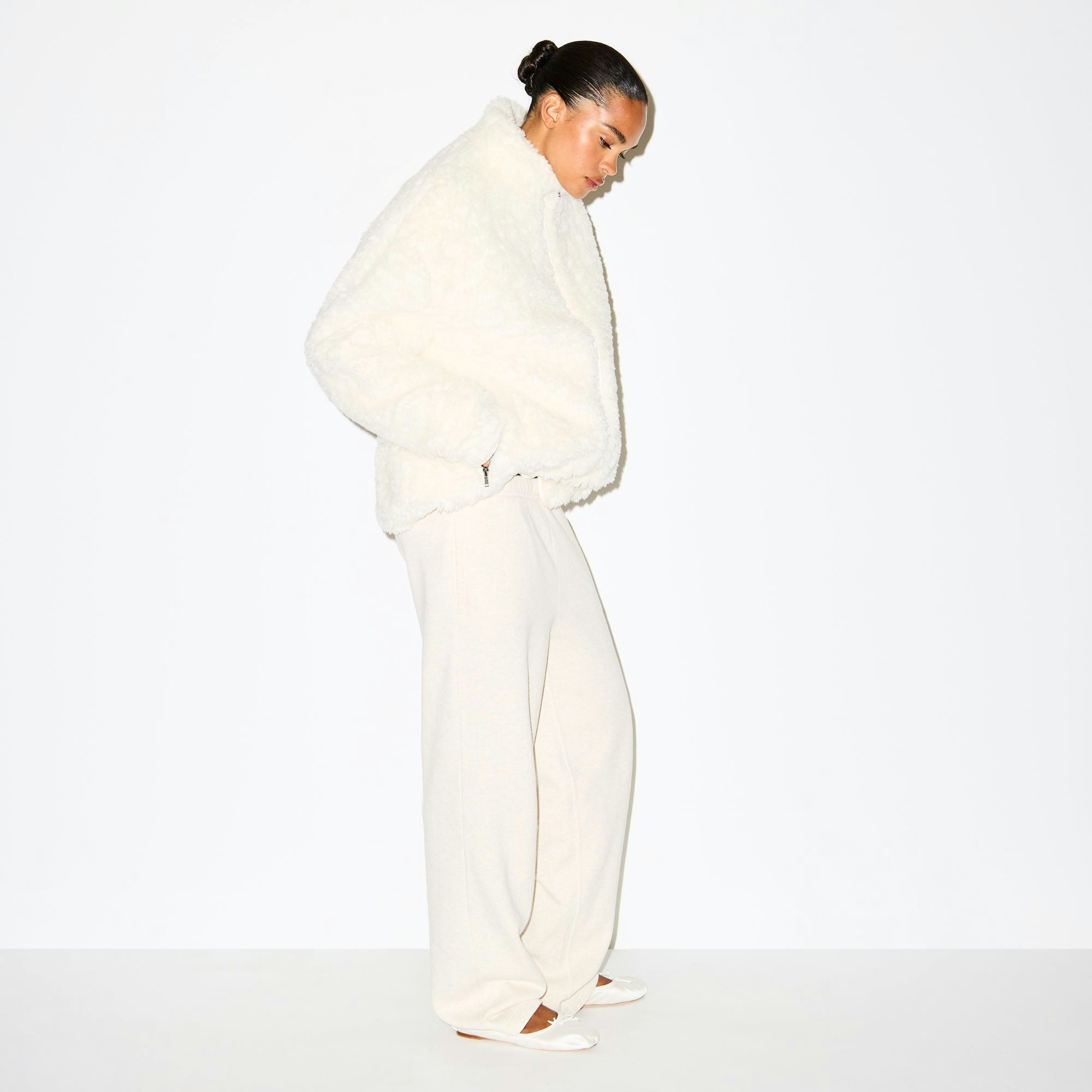 FAUX FUR OVERSIZED MOCK NECK JACKET | EGRET ON A MODEL FRONT VIEW @ | FOCUS: 0.0, 1.0, 0.9