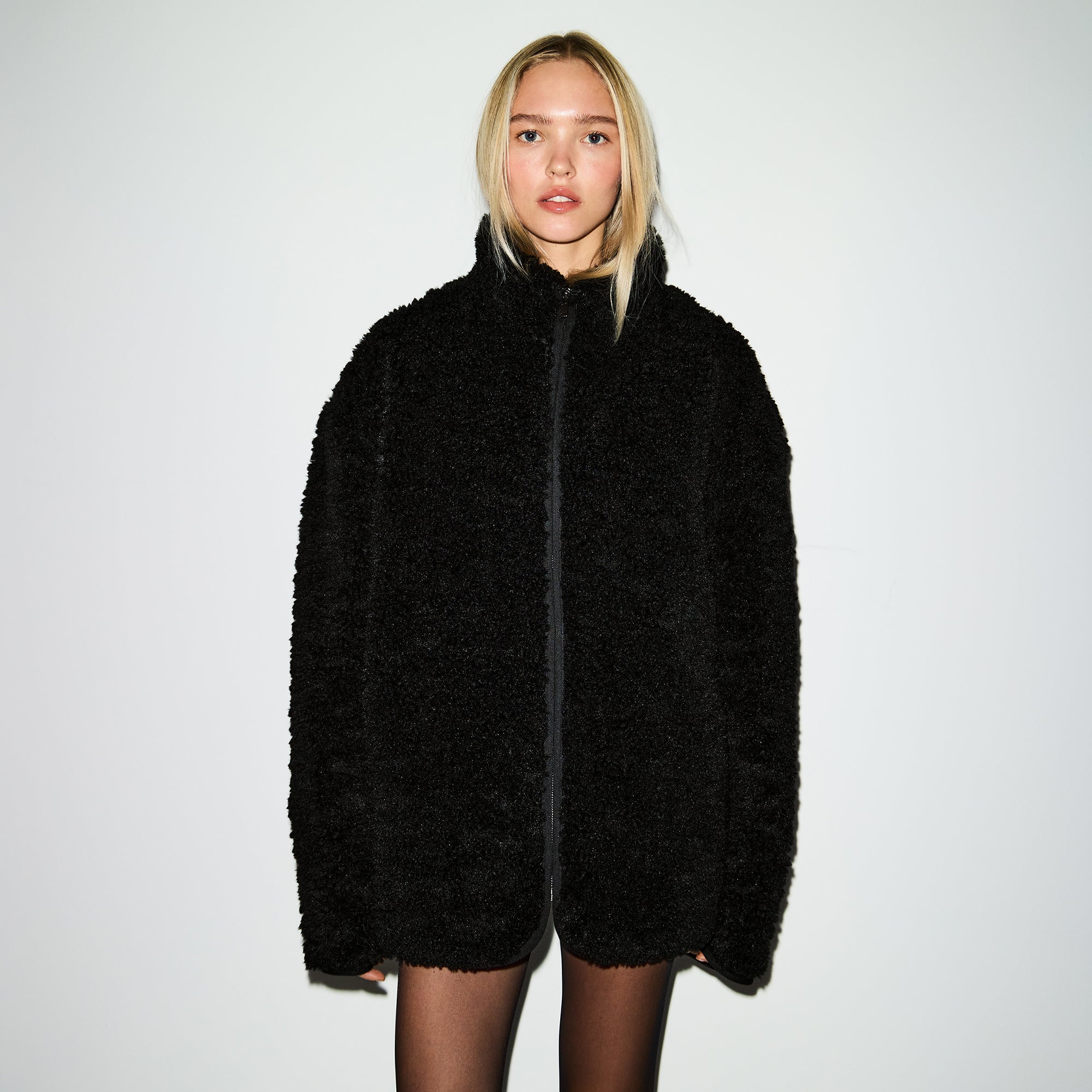 FAUX FUR OVERSIZED MOCK NECK JACKET | ONYX