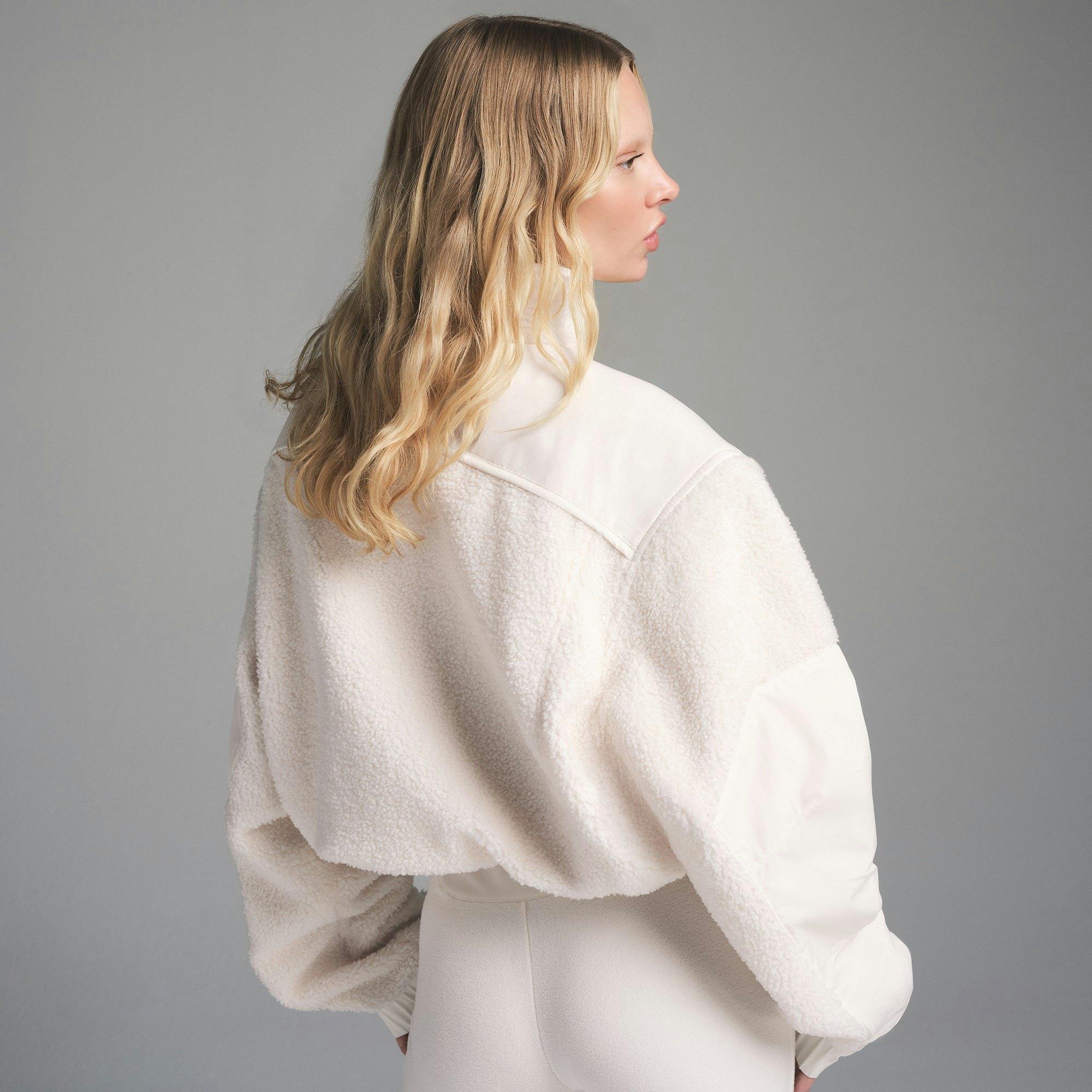 TEDDY BOXY ZIP UP ECRU ADDITIONAL FABRIC DETAILS