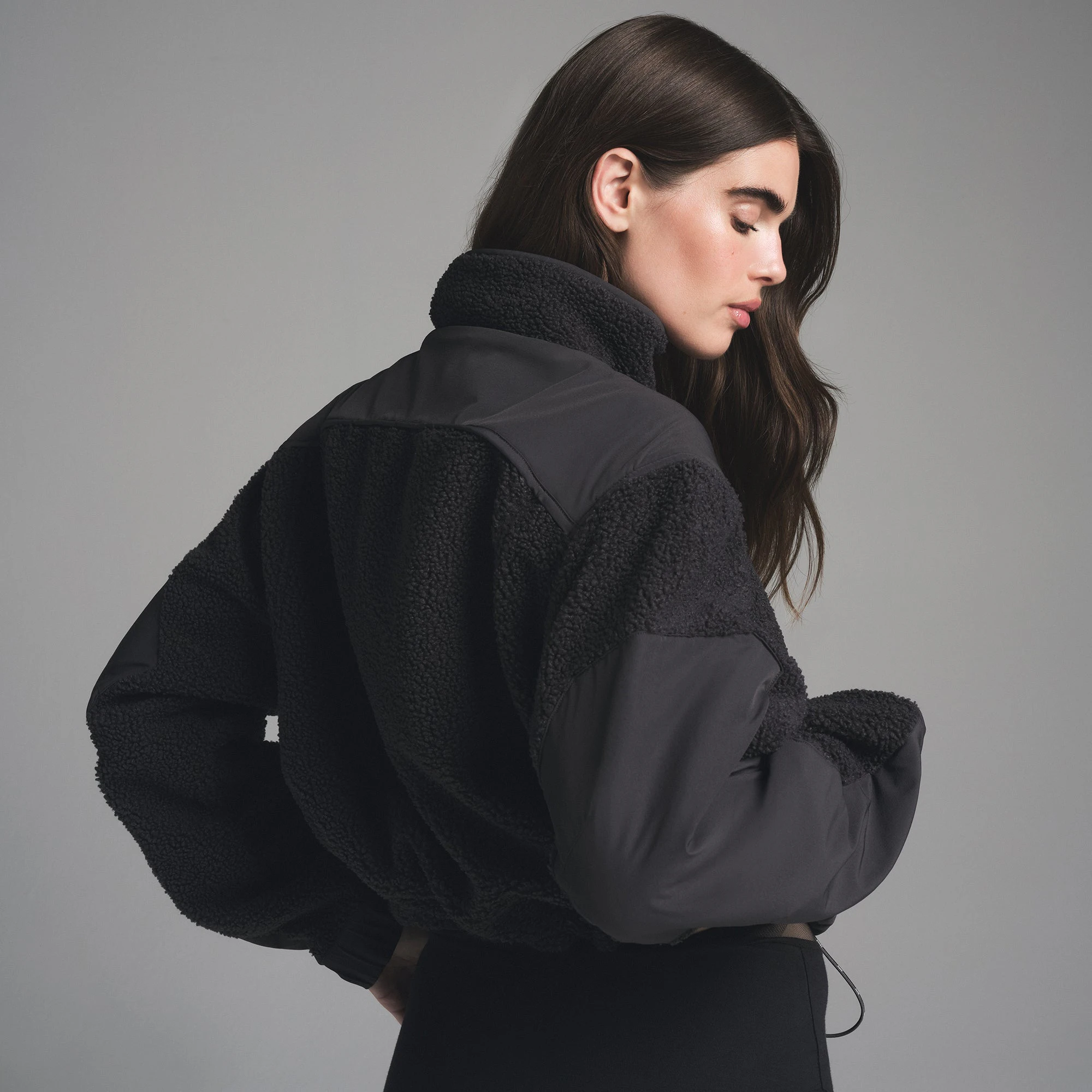 TEDDY BOXY ZIP UP | STORM ON A MODEL SIDE VIEW | FOCUS: 0.0, 1.0, 0.9