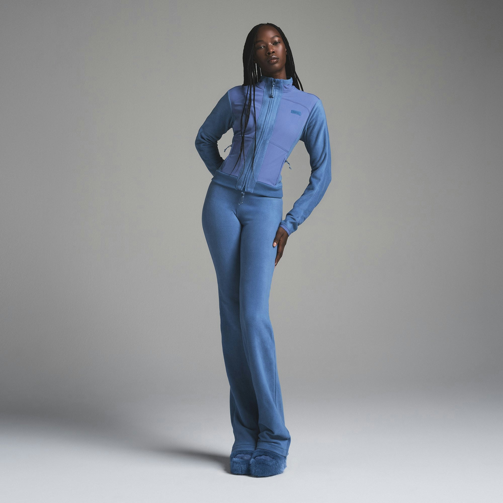 FLEECE LOUNGE FITTED JACKET | AZURE ON A MODEL FRONT VIEW | FOCUS: 0.0, 1.0, 0.9