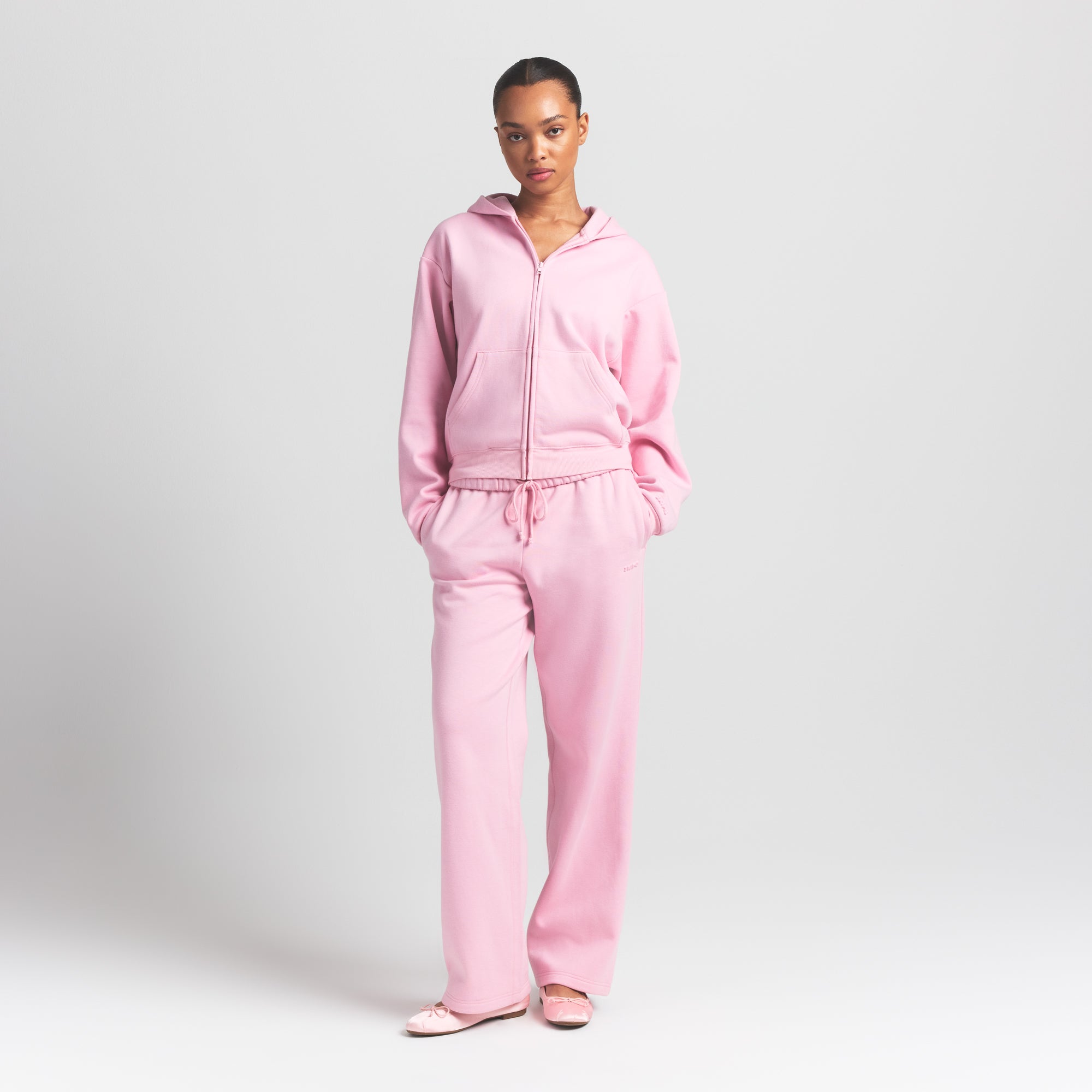 COTTON FLEECE CLASSIC ZIP UP HOODIE | HALITE ON A MODEL FRONT VIEW @ | FOCUS: 0.9, 0.1, 0.7