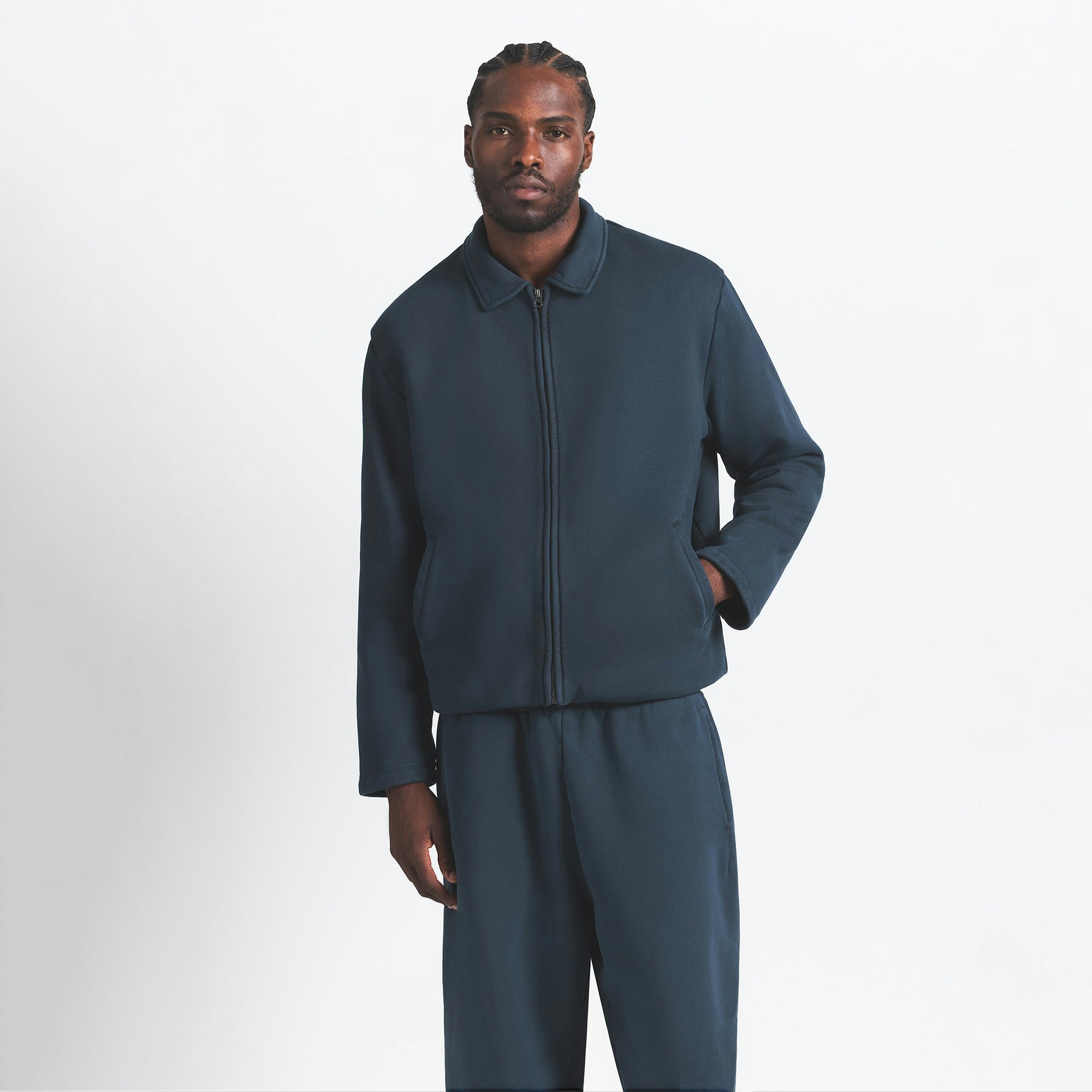 HEAVYWEIGHT FLEECE MENS ZIP UP JACKET | NAVY ON A MODEL FRONT VIEW @ | FOCUS: 0.0, 1.0, 0.9