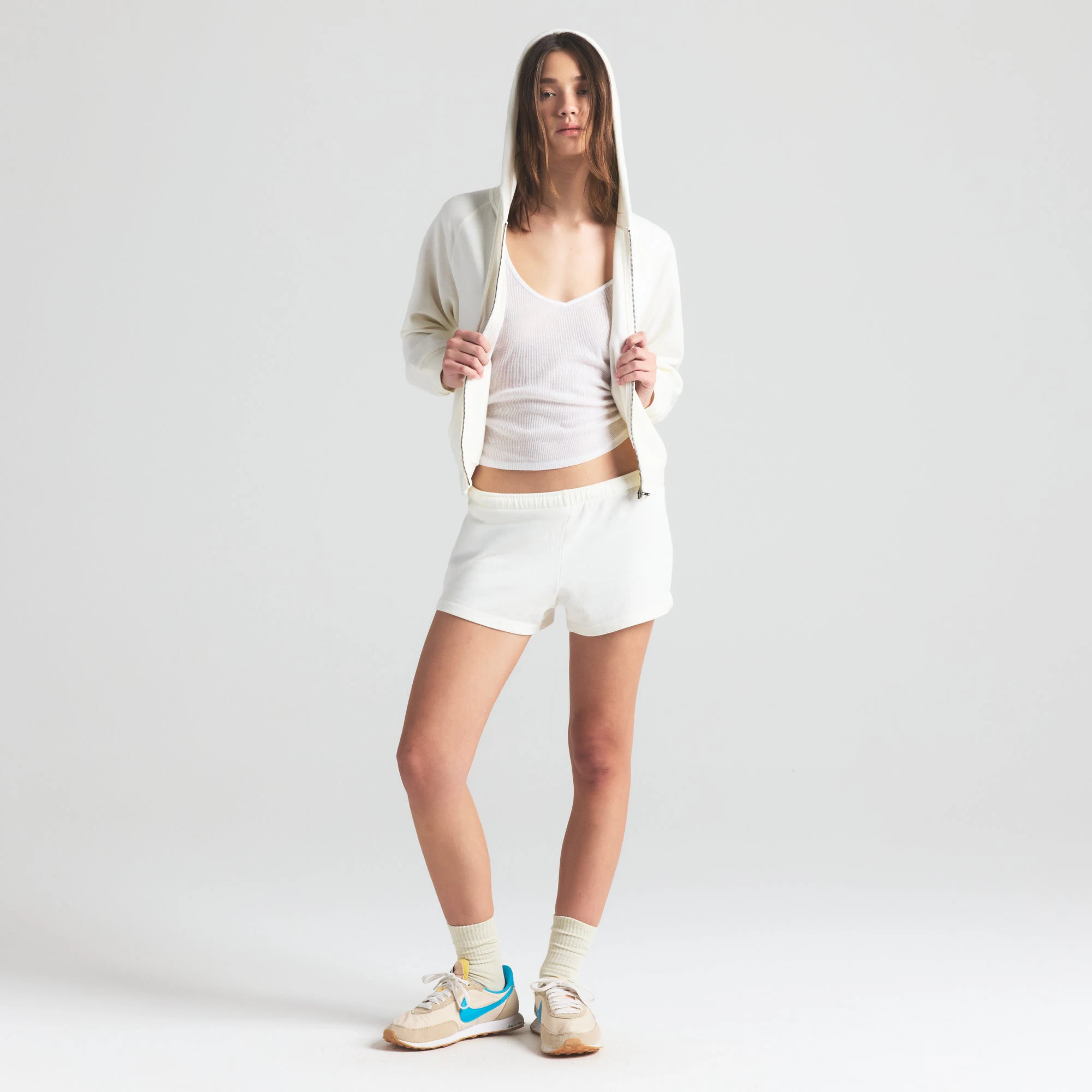 LIGHTWEIGHT FLEECE ZIP UP HOODIE | MARBLE ON A MODEL FRONT VIEW | FOCUS: 0.0, 1.0, 0.9