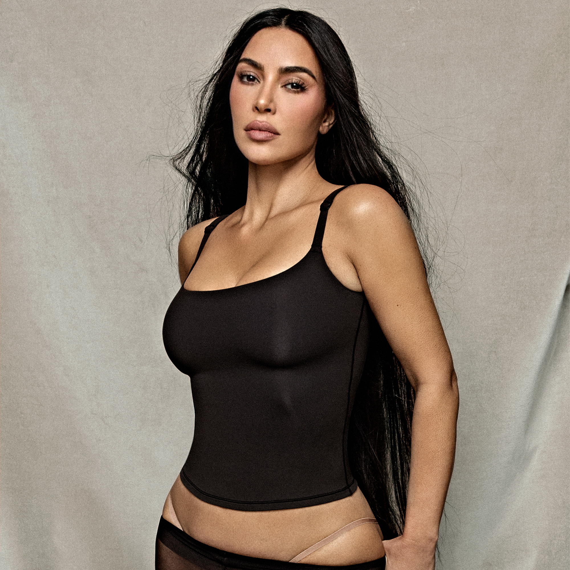 FITS EVERYBODY BACK SMOOTHING CAMI | CAMPAIGN IMAGERY KK