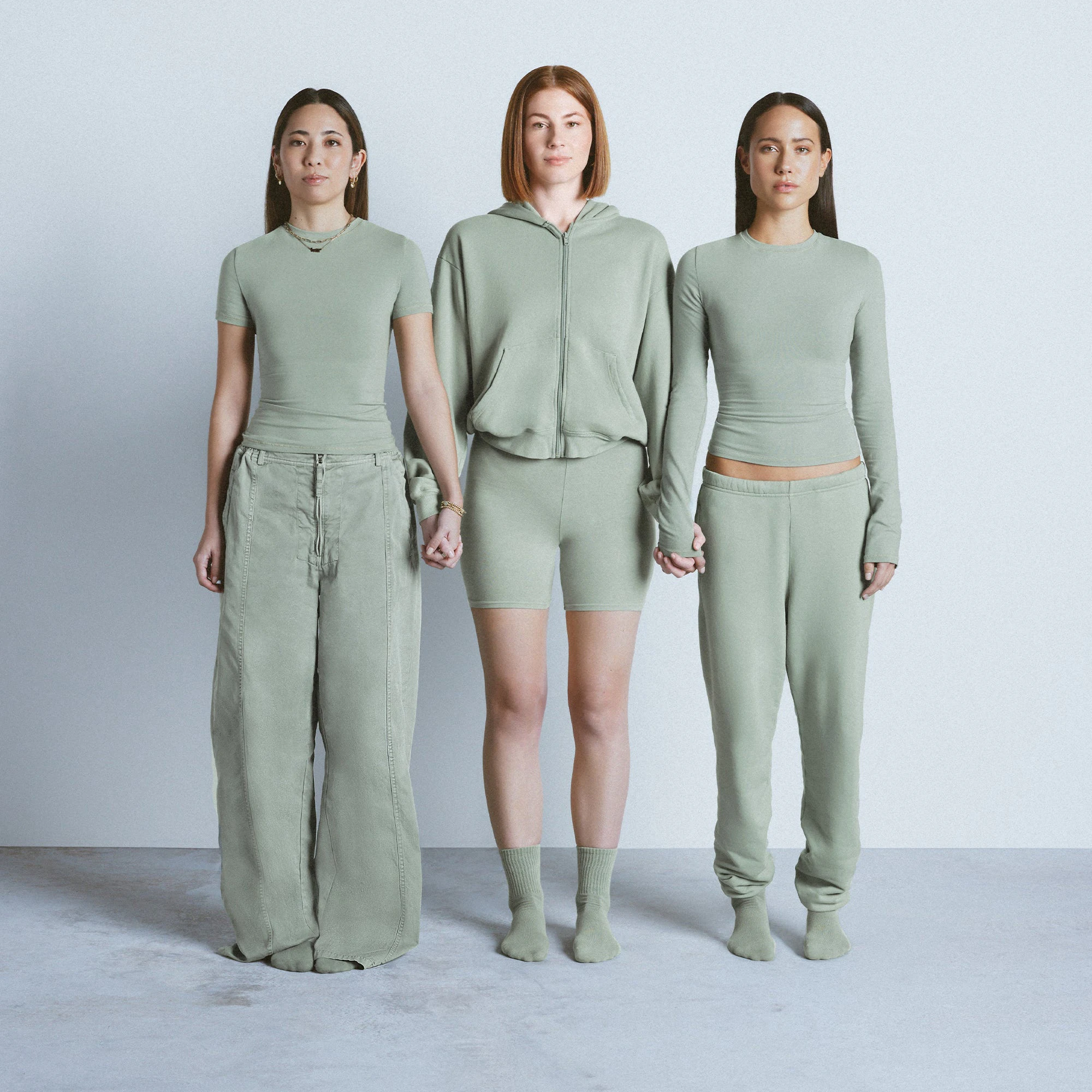 OUTDOOR WOVEN PANT CAMPAIGN IMAGERY