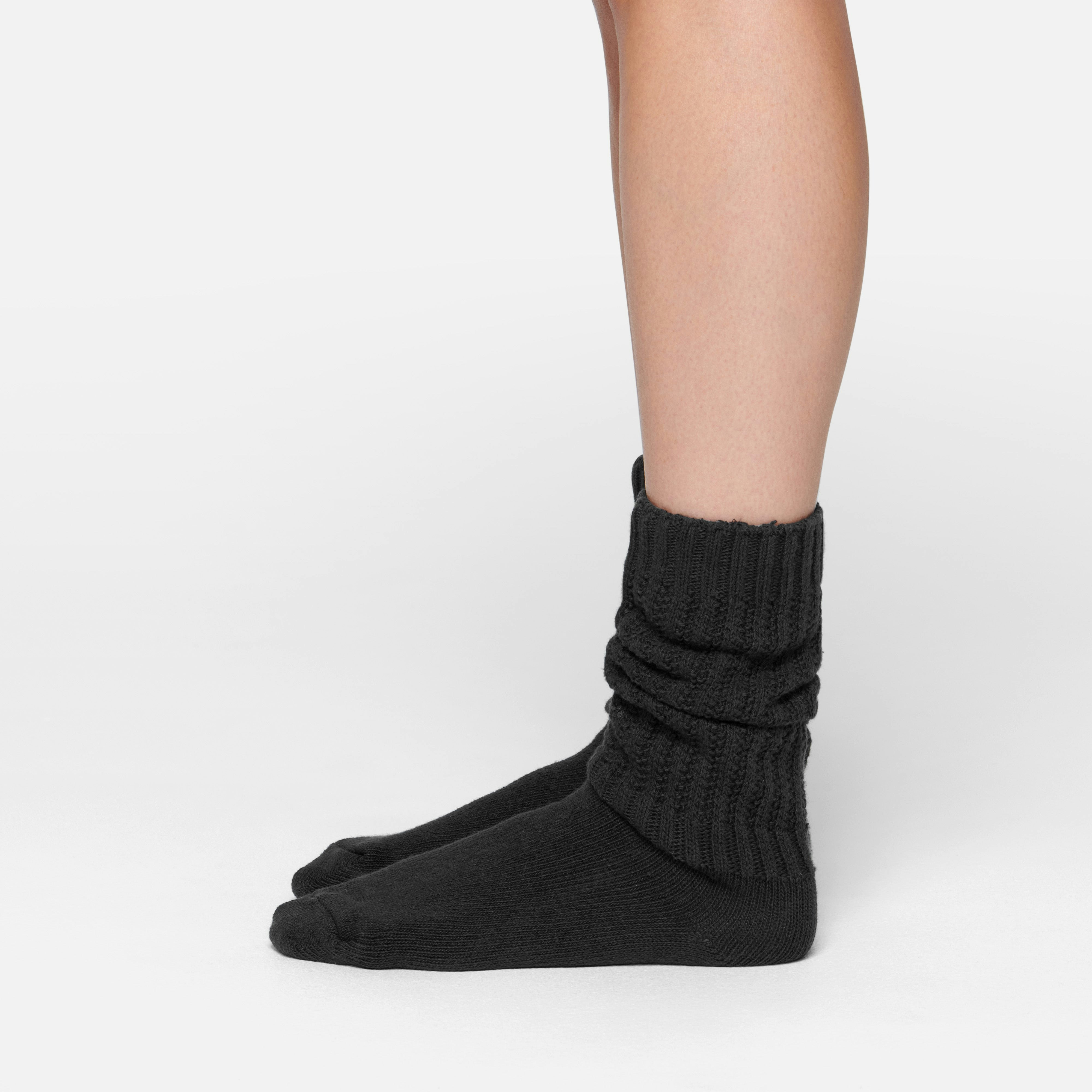 SLOUCHY CABLE SOCK