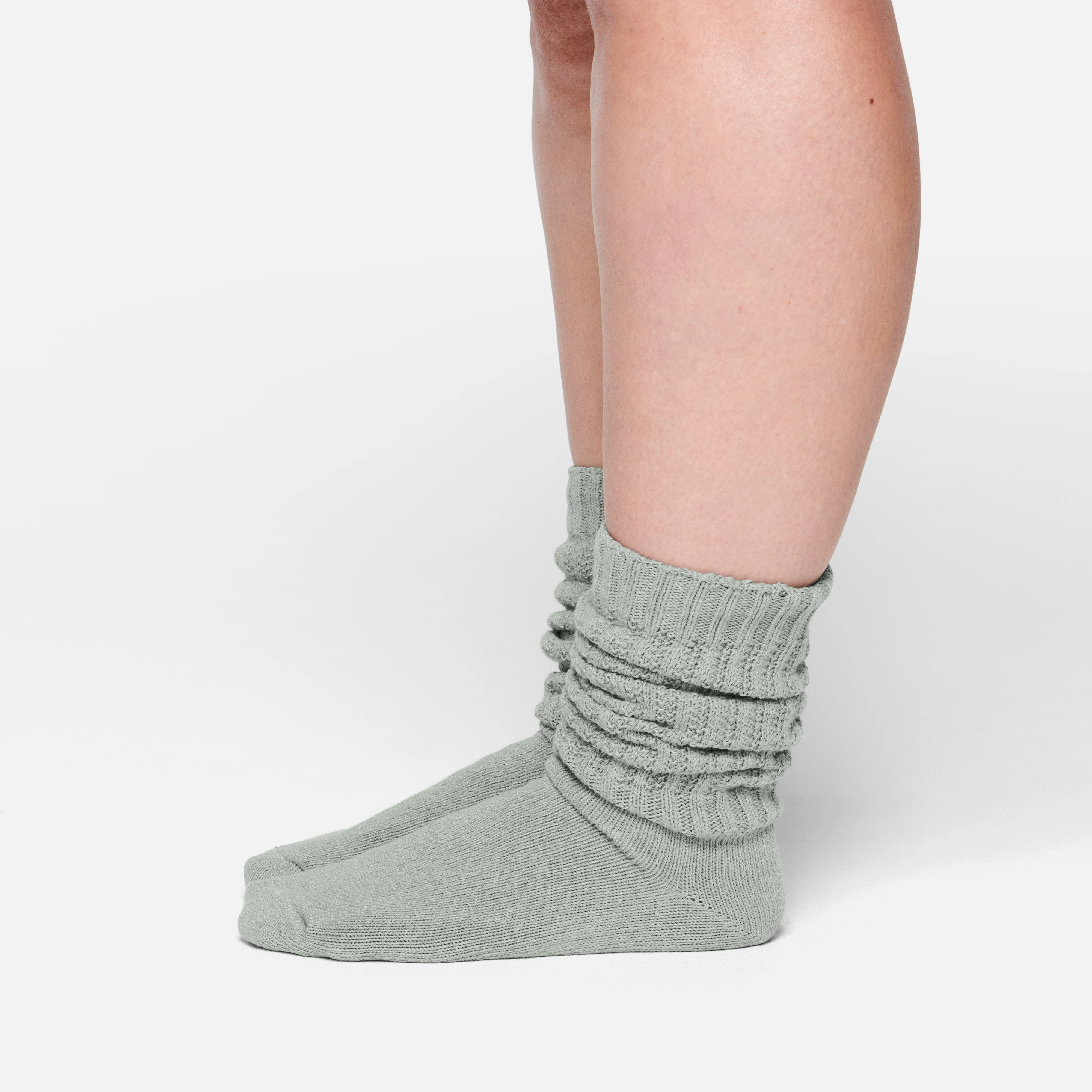 SLOUCHY CABLE SOCK