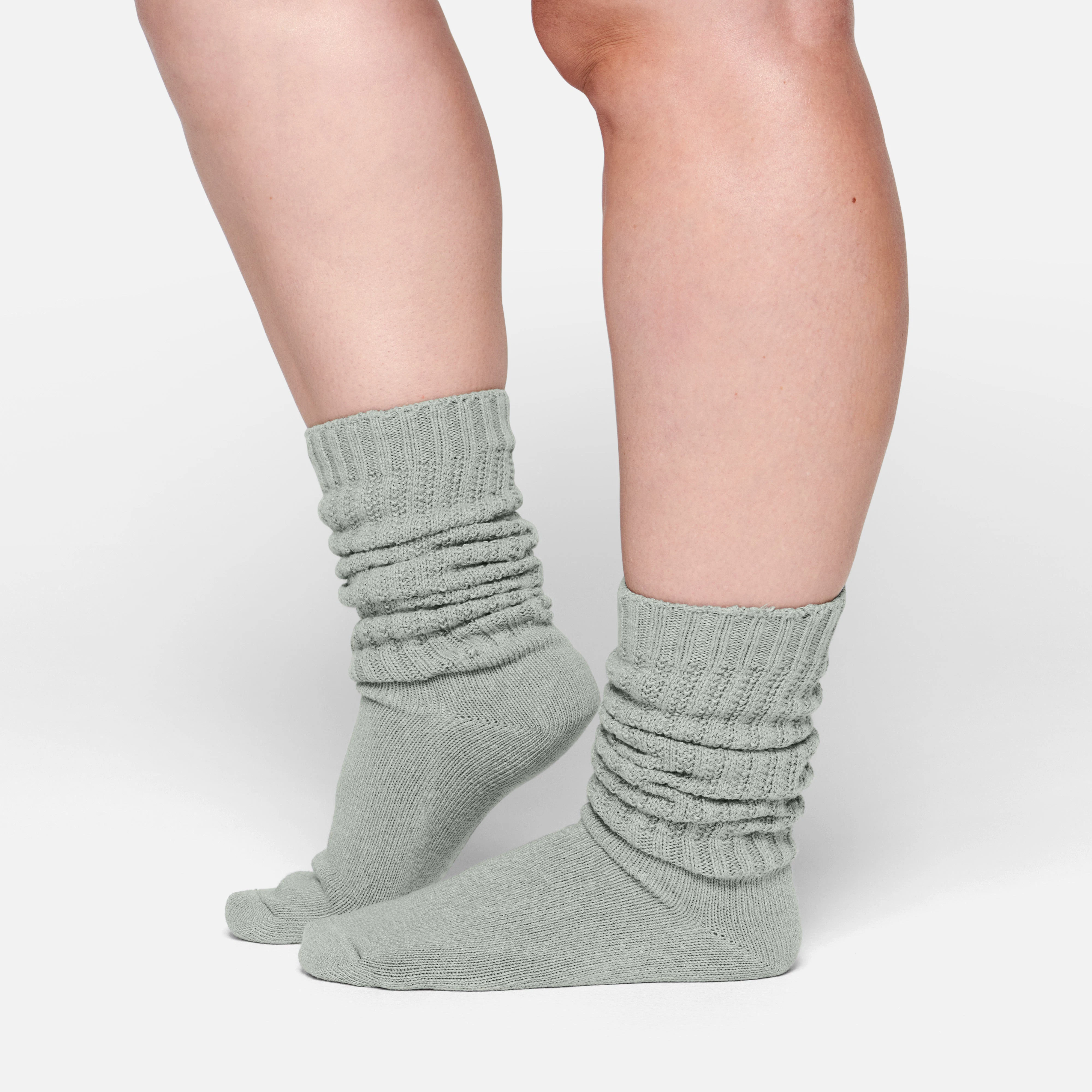 SLOUCHY CABLE SOCK