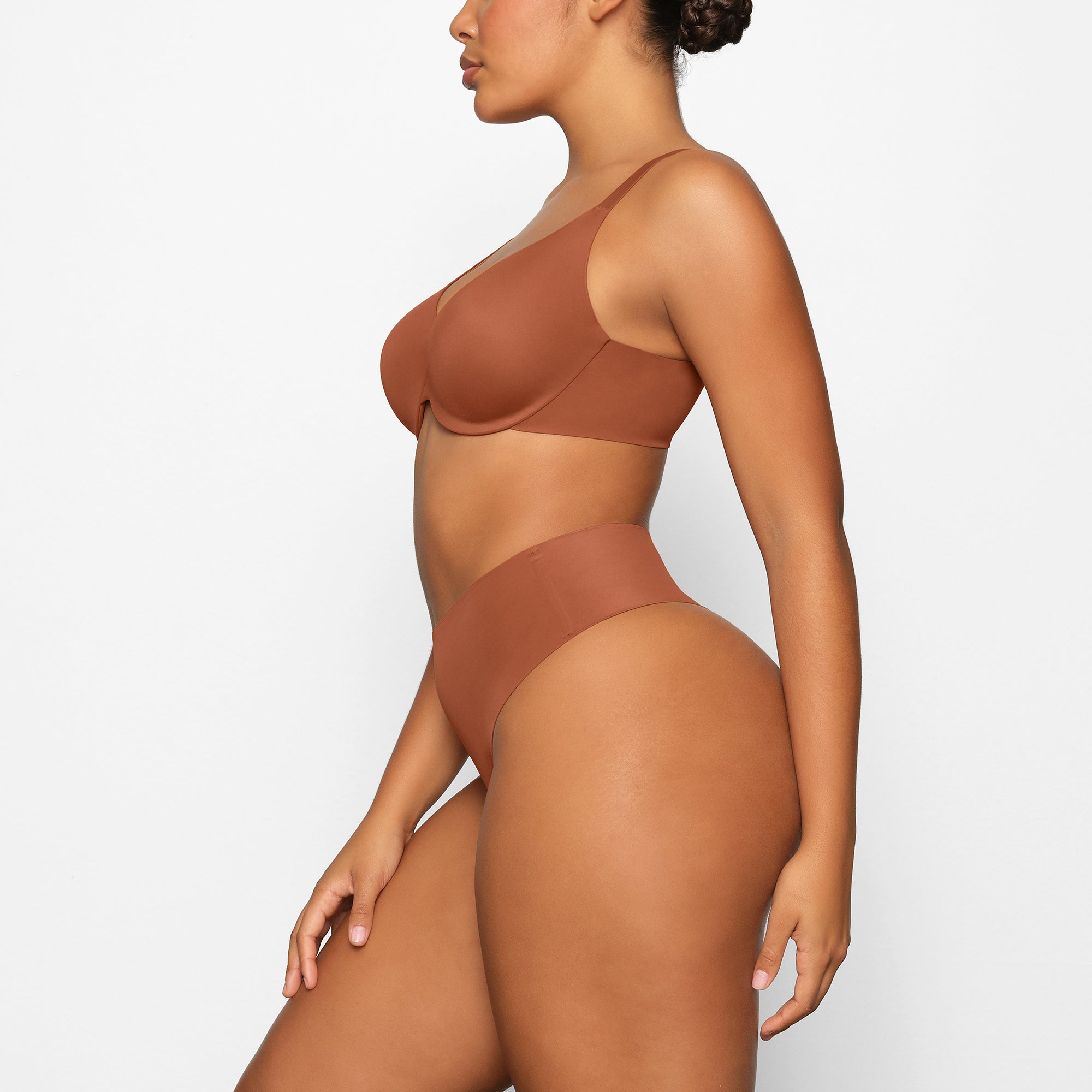 SMOOTHING INTIMATES UNLINED FULL COVERAGE BRA | BRONZE | SKIMS