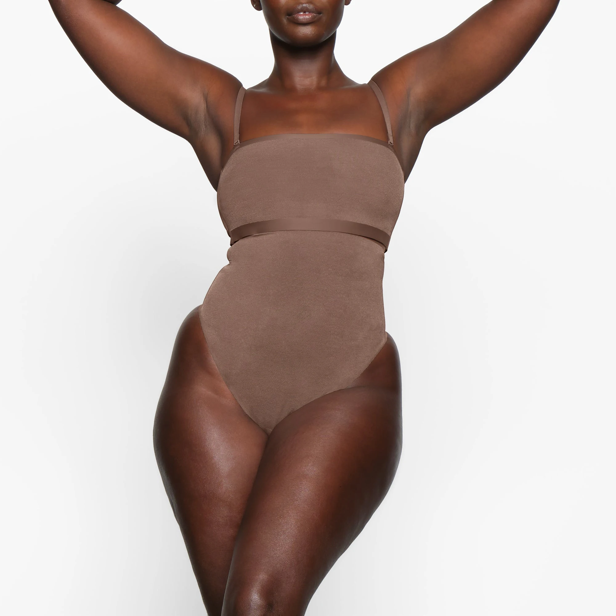 SHEER SCULPT BANDEAU WORN BY A MODEL IN FRONT VIEW | SEE: M, L, XL