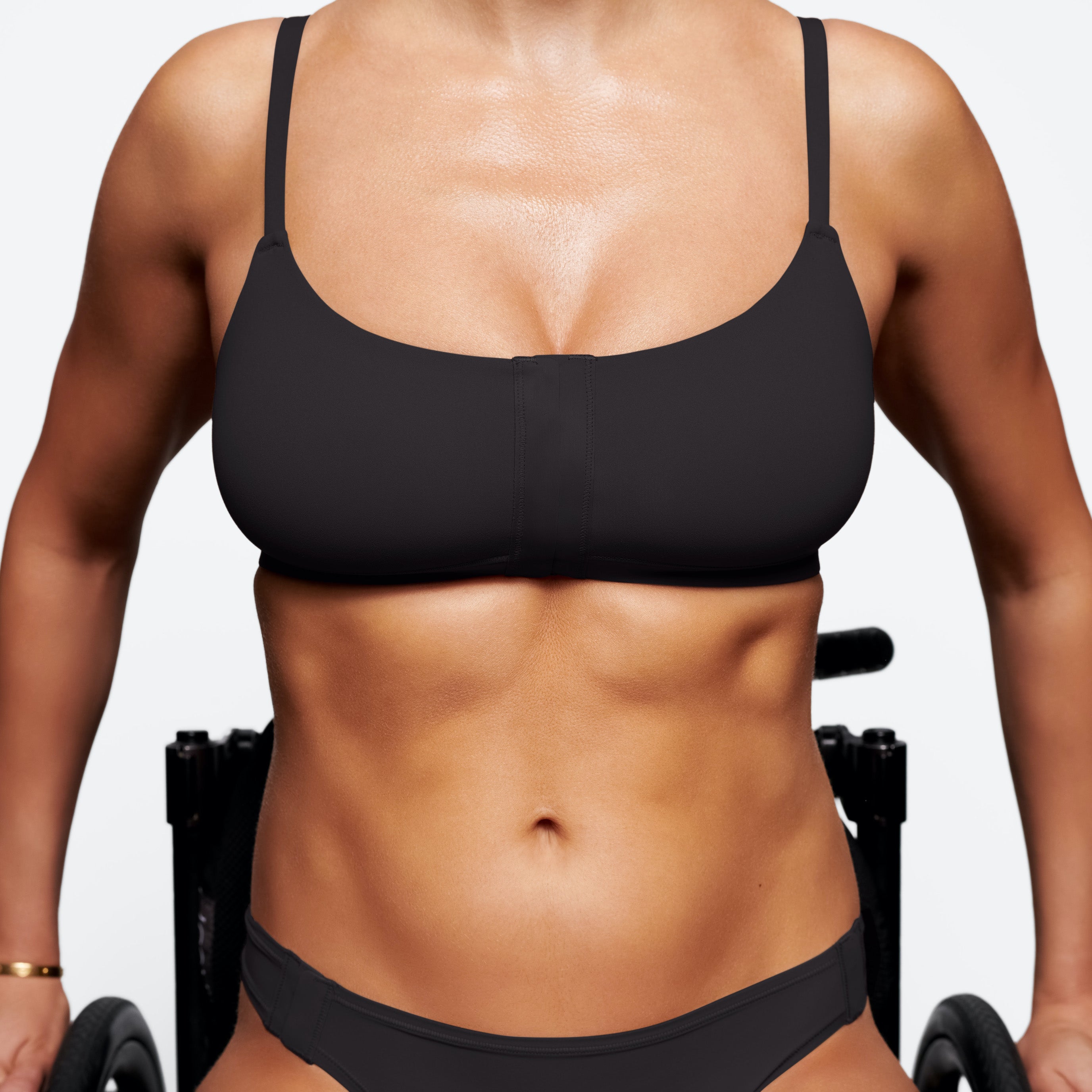 FITS EVERYBODY SCOOP BRALETTE | ONYX