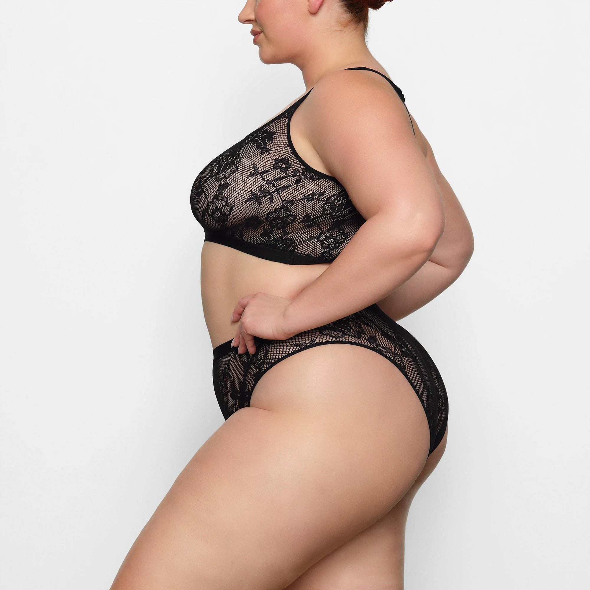 KNIT LACE SCOOP NECK BRALETTE WORN BY A MODEL IN SIDE VIEW